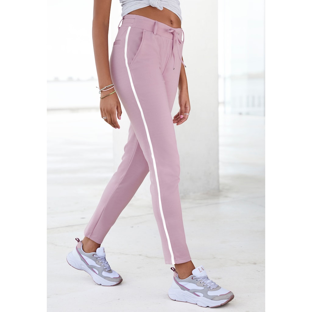 LASCANA Jogger Pants, mit sportlichen Seitenstreifen, Loungewear