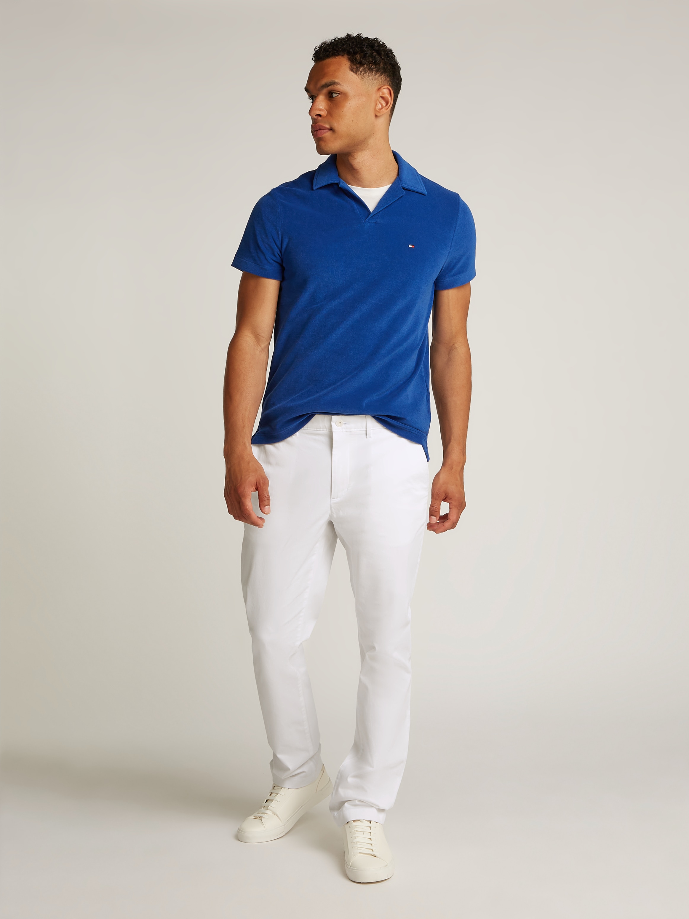 Tommy Hilfiger Chinohose »DENTON CHINO SATIN«, mit Gesässtaschen mit Knopf, Logostickerei