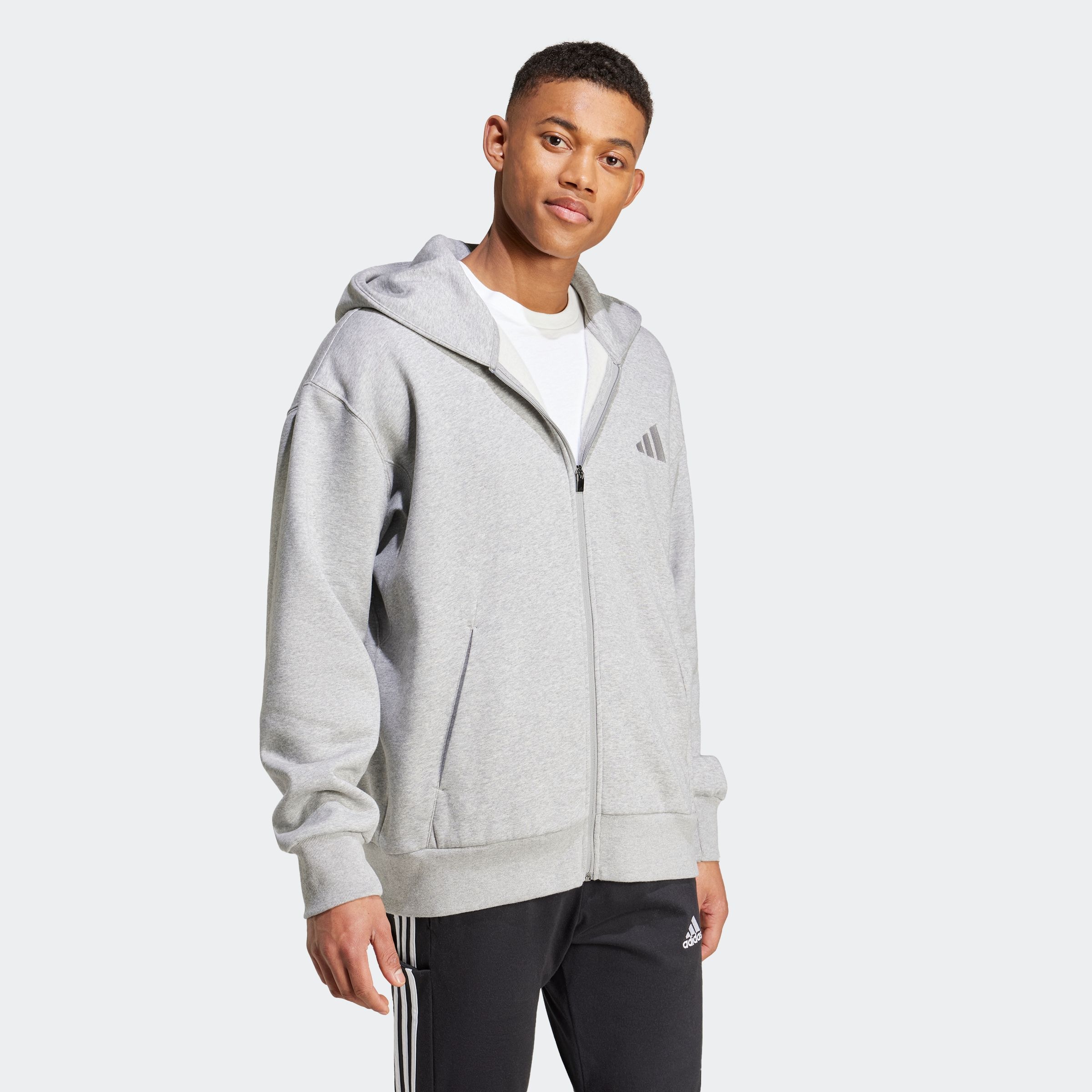 adidas Sportswear Kapuzensweatshirt »M A SZN FL FZ«, Kapuzenjacke mit Reissverschluss