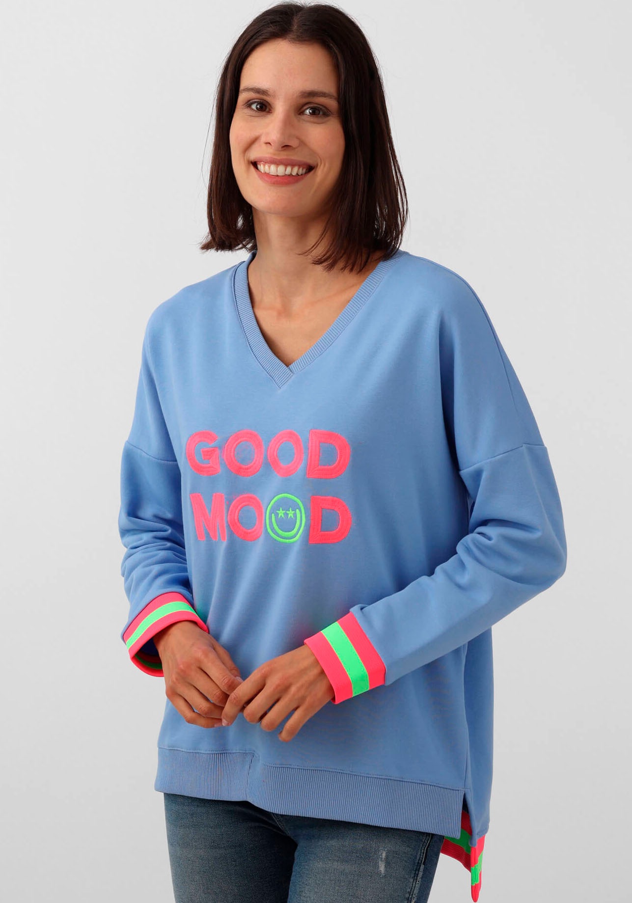 Zwillingsherz Sweatshirt »Dana«, Neon-Bündchen, V-Ausschnitt, Langarm, Front-Stickerei