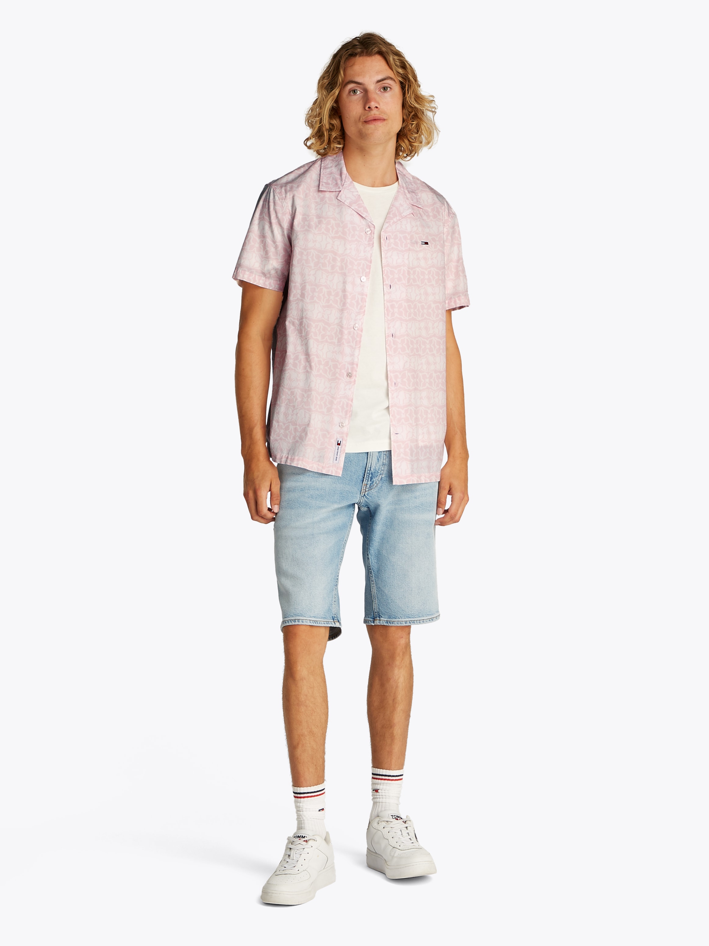 Tommy Jeans Kurzarmhemd »TJM REG AOP SS SHIRT EXT«, mit sommerlichen Print