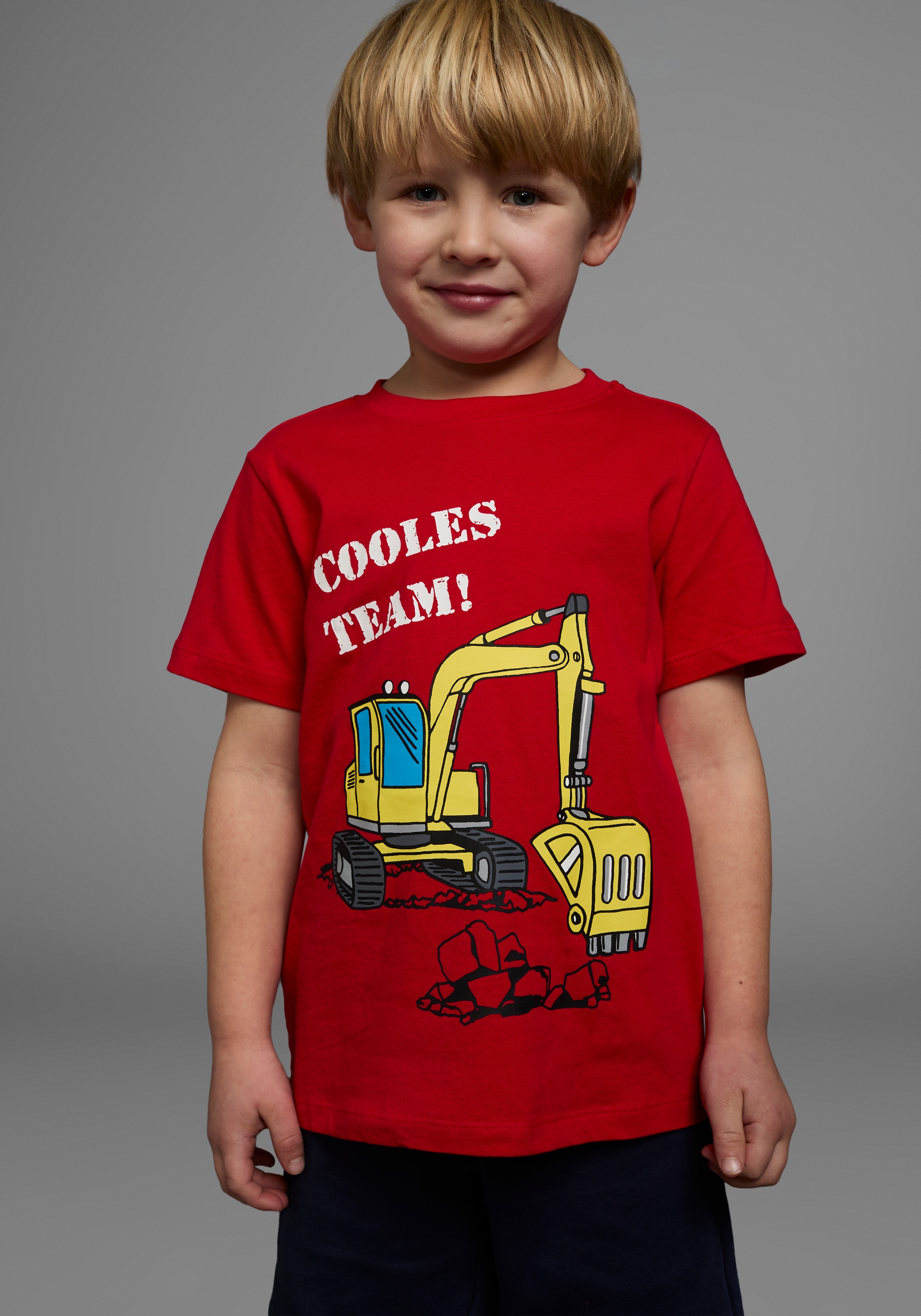 KIDSWORLD T-Shirt »Mit Bagger-Druck«, Kurzarm, mit peppigem Druck, mit Rippbündchen am Ausschnitt