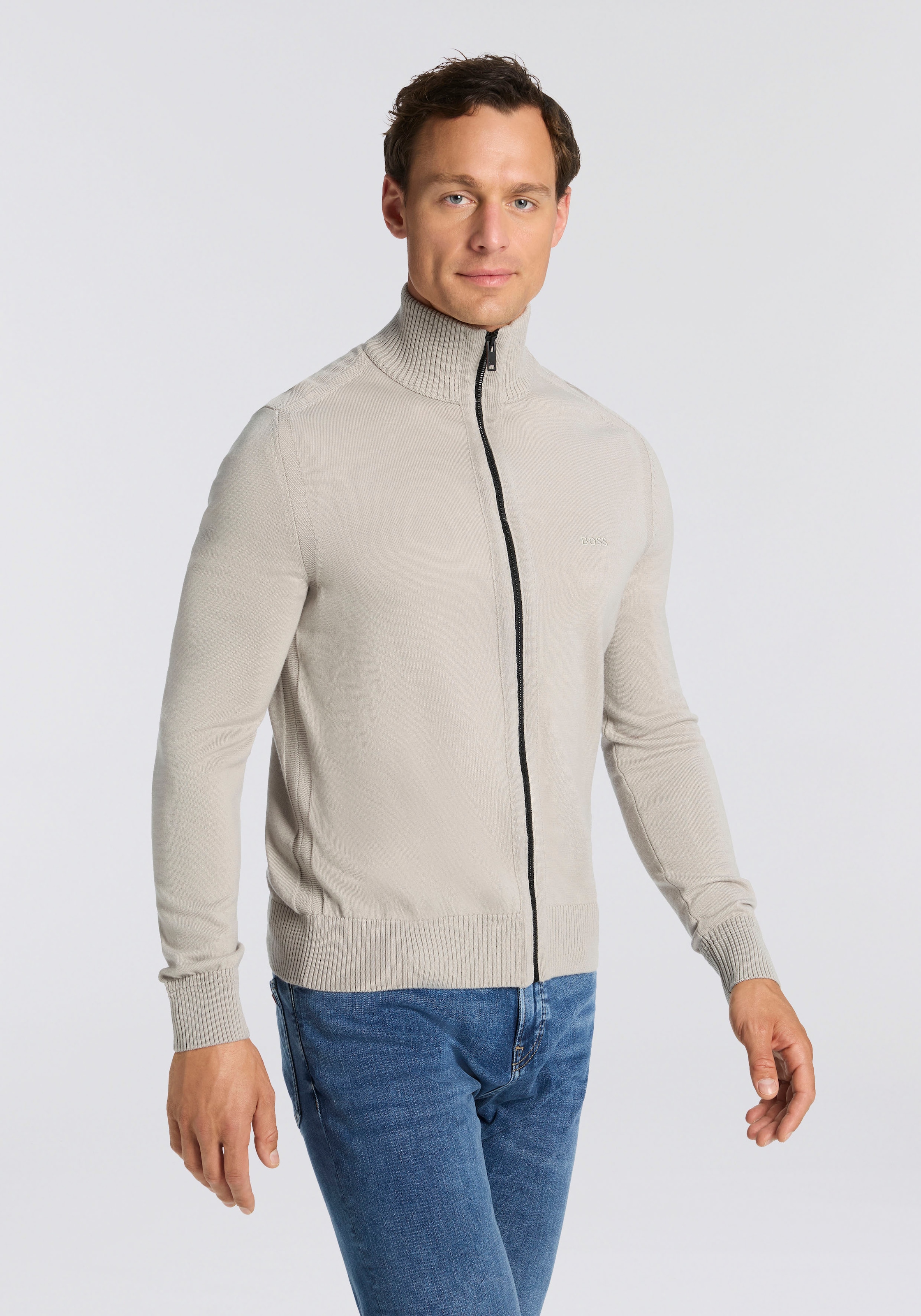 BOSS ORANGE Strickjacke »Avac« mit Logostickerei auf der Brust
