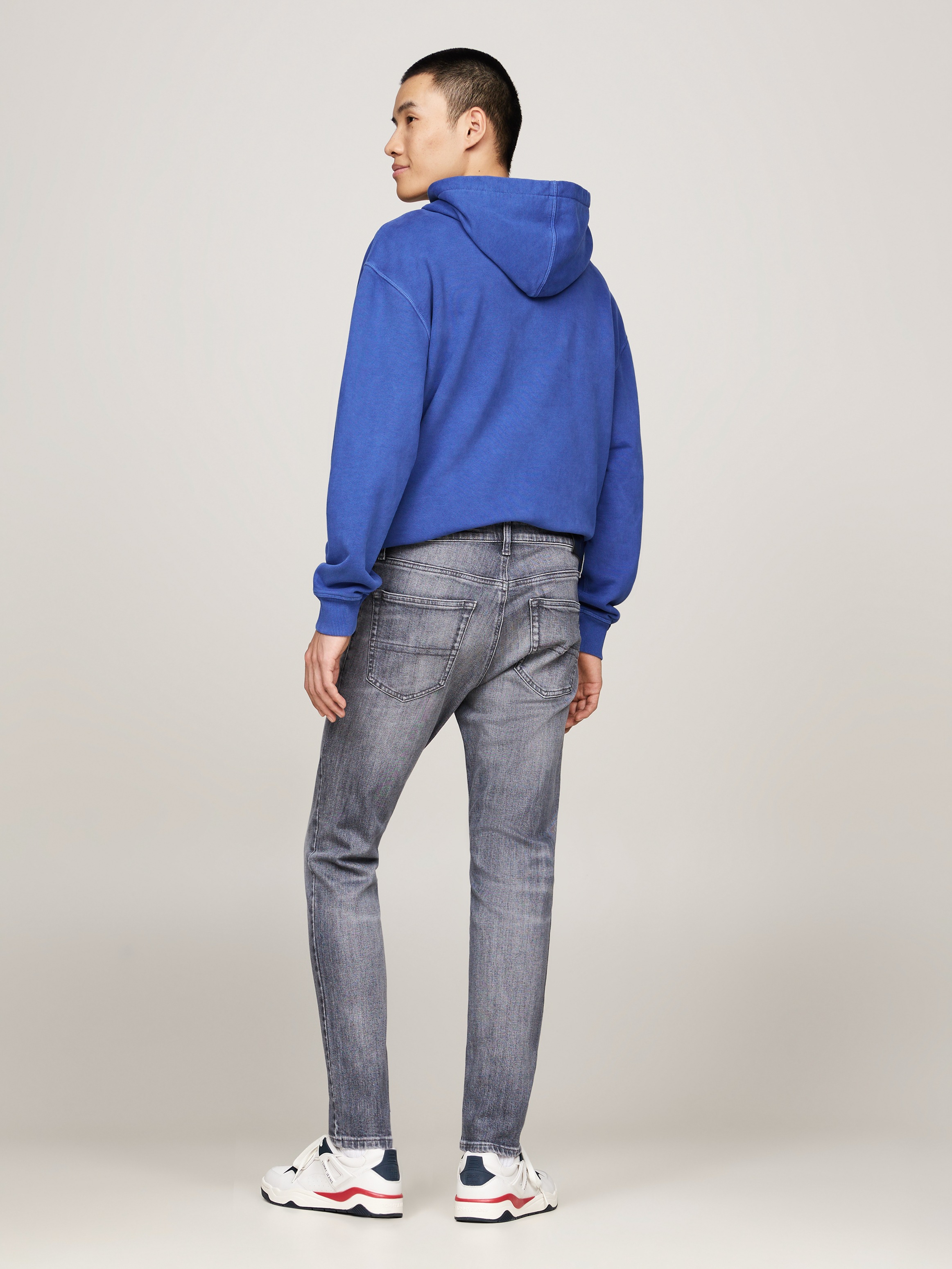 Tommy Jeans Slim-fit-Jeans »Austin Slim Tapered«, zum Knöchel hin schmaler werdende Jeans mit mittlerer Leibhöhe