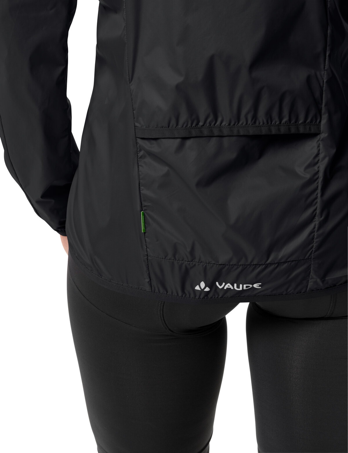 VAUDE Fahrradjacke »WOMEN'S MATERA AIR JACKET«, (1 St.), ohne Kapuze, Winddicht & Atmungsaktiv & Wasserabweisend