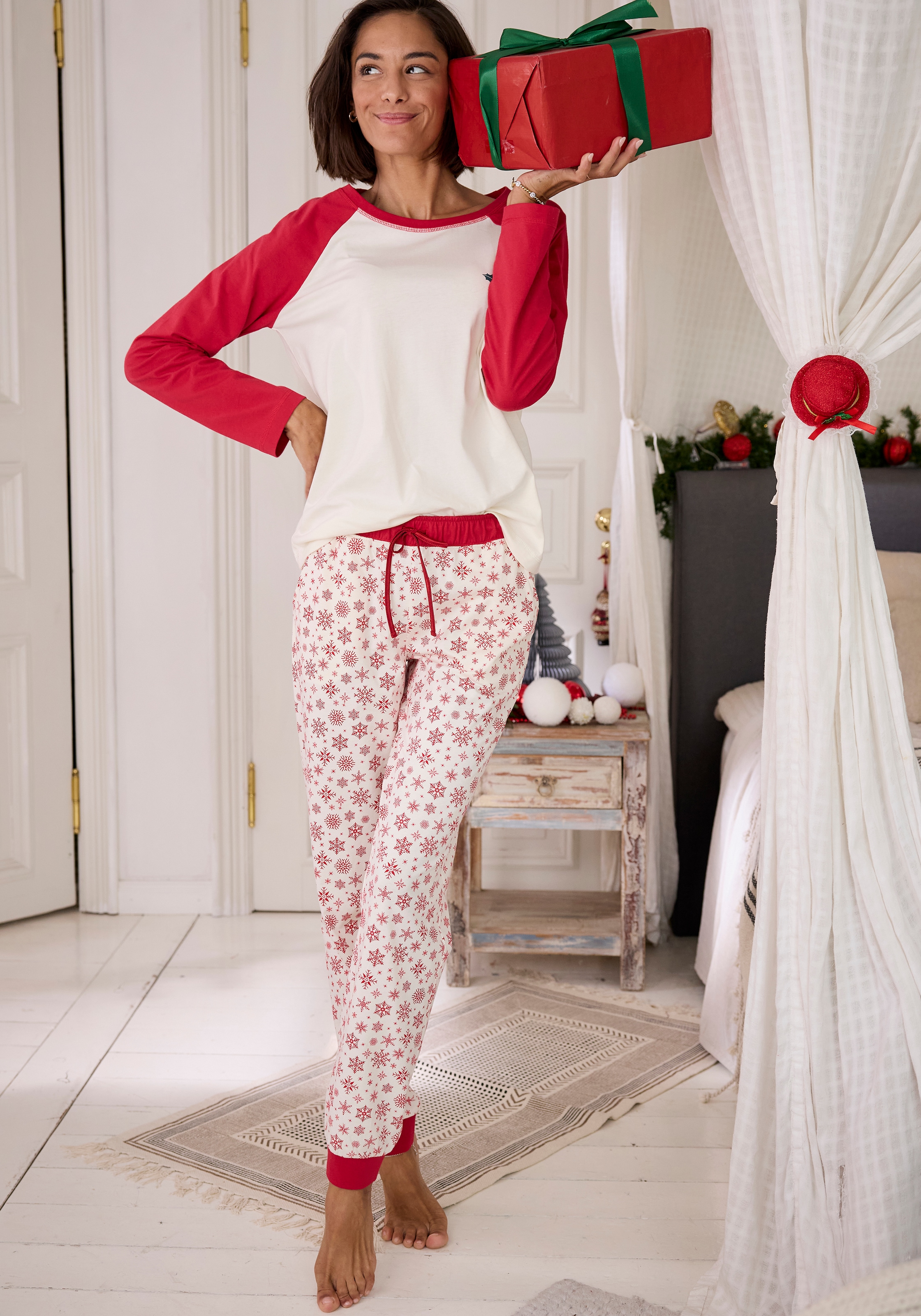 LASCANA Schlafanzug, bei Motiven Jelmoli-Versand online bestellen mit winterlichen Schweiz