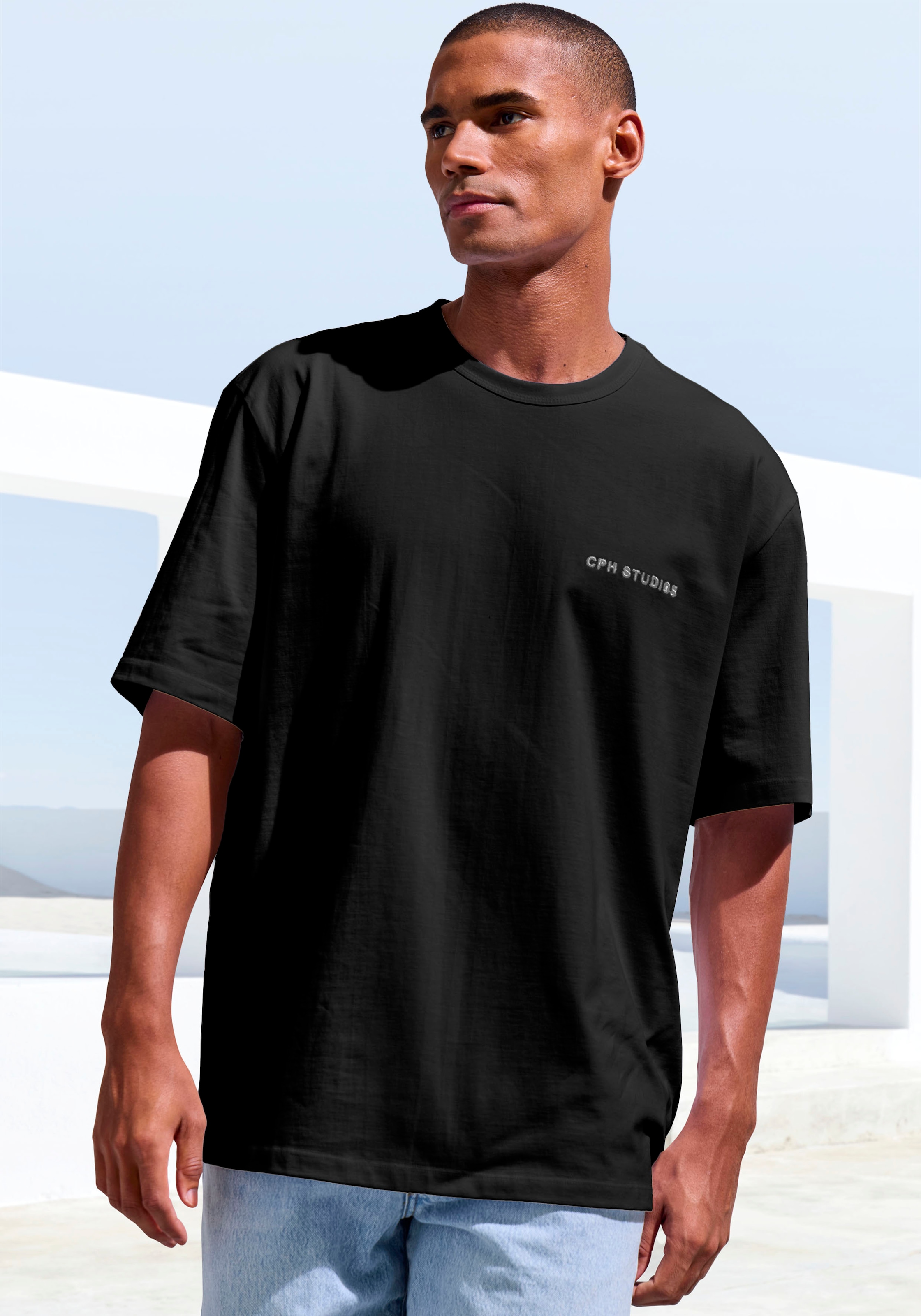 Copenhagen Studios T-Shirt "mit hochwertiger Logostickerei", Loose-fit, Oversize-Shirt aus heavy Bio-Baumwoll-Qualität