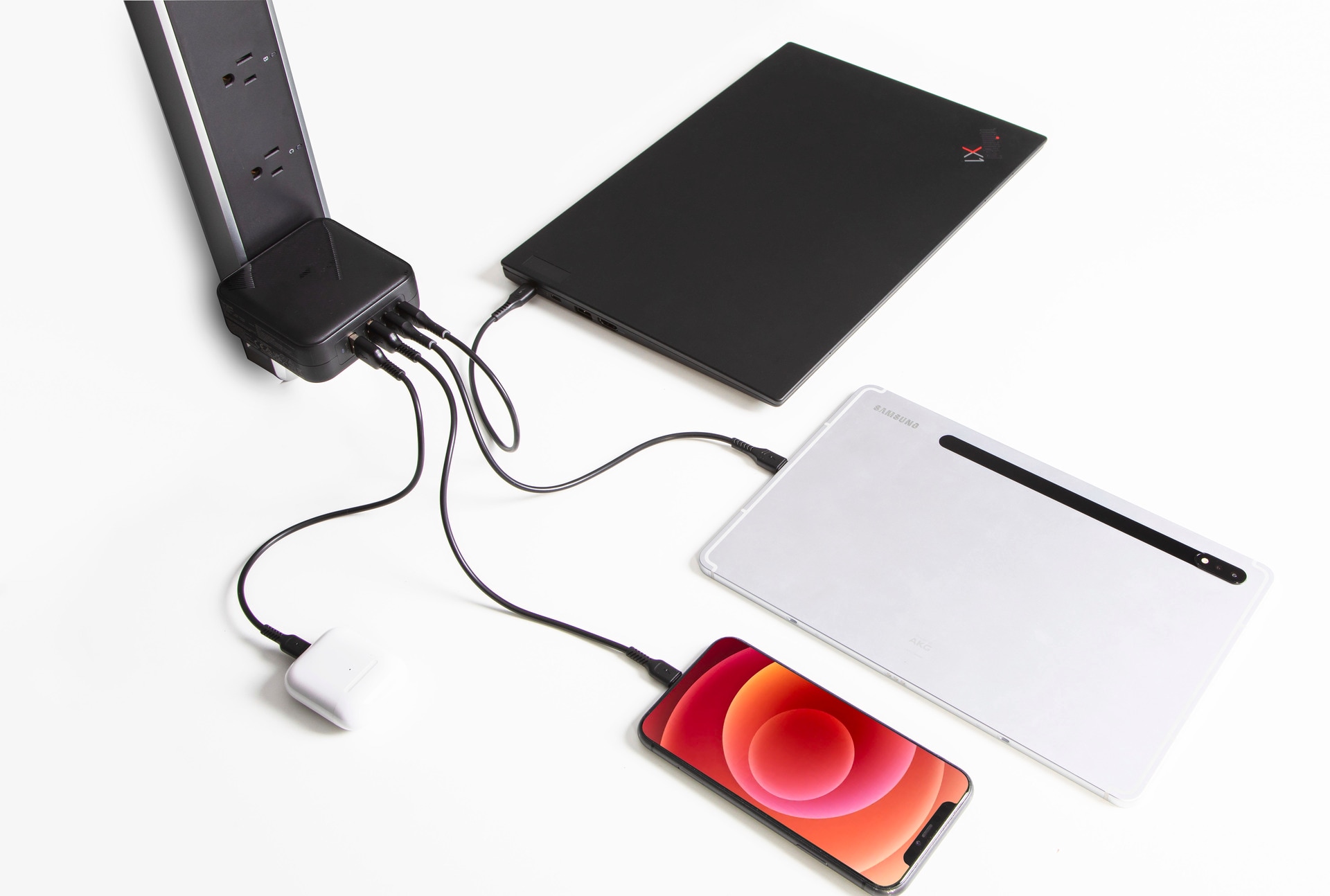 Targus USB-Ladegerät »100W Multiport GaN Charger mit Reiseadaptern«