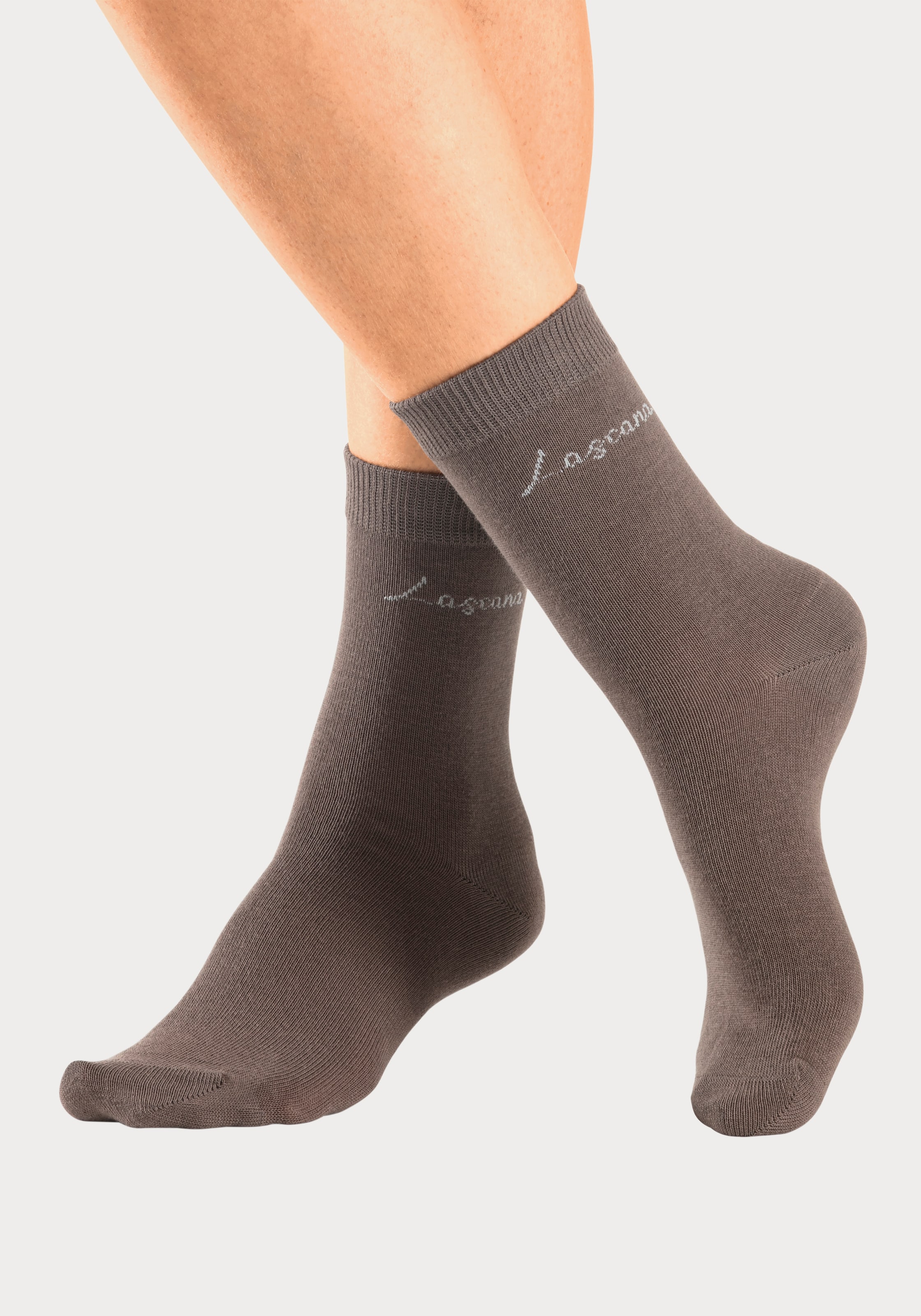 LASCANA Basicsocken, (Box, 4 Paar), in ansprechender Geschenkbox