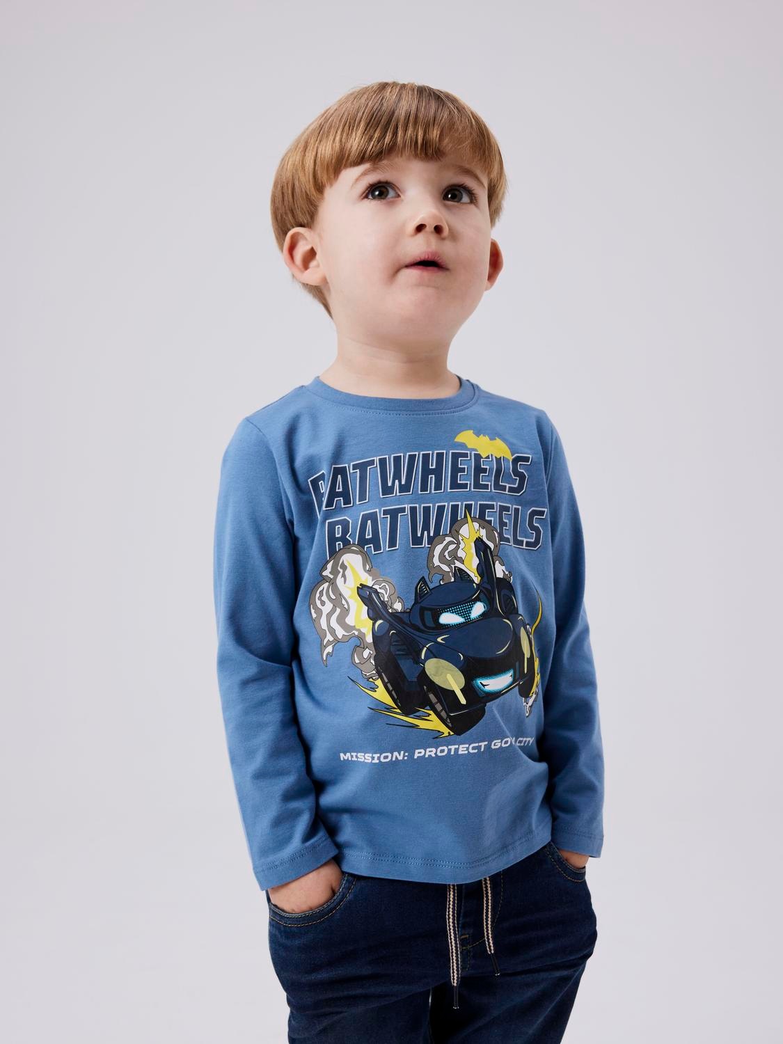Name It Langarmshirt »NMMJATZY BATWHEELS LS TOP NOOS WAB« mit grossem Comic-Frontmotiv