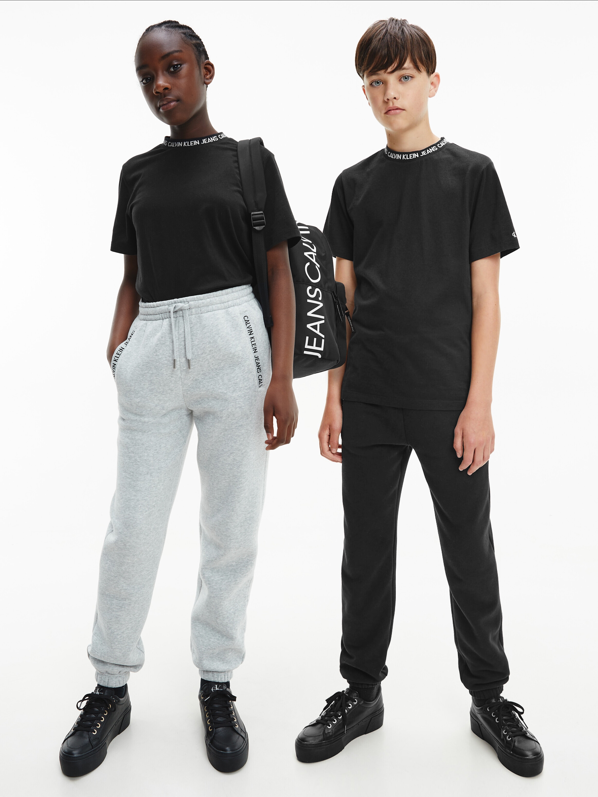 Calvin Klein Jeans T-Shirt »INTARSIA LOGO T-SHIRT«, für Kinder bis 16 Jahre, Logoschriftzug am Ausschnitt