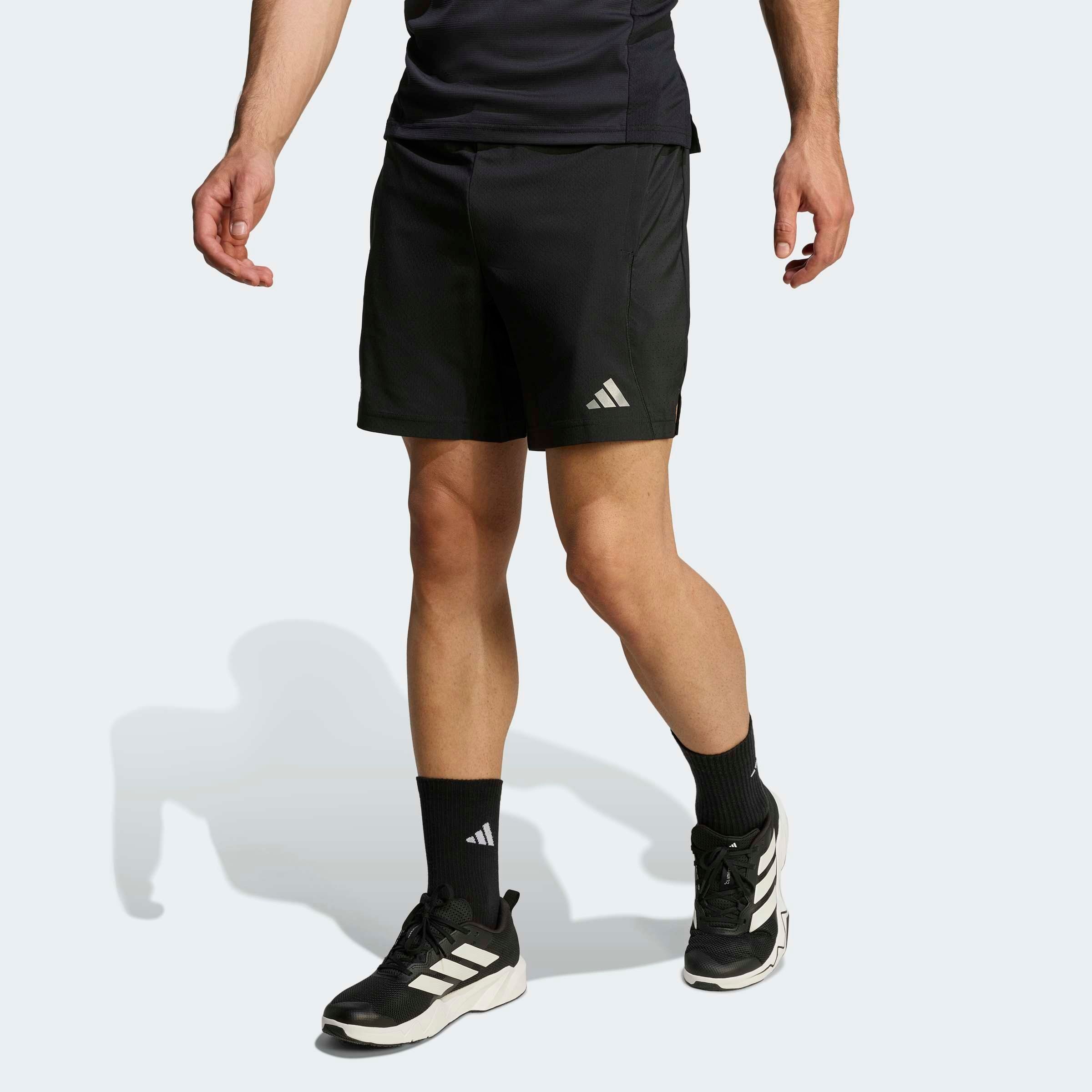 adidas Performance Shorts »TECH APP SHORT« für Fitnessstudio und Joggen, leichtes und atmungsaktives Material