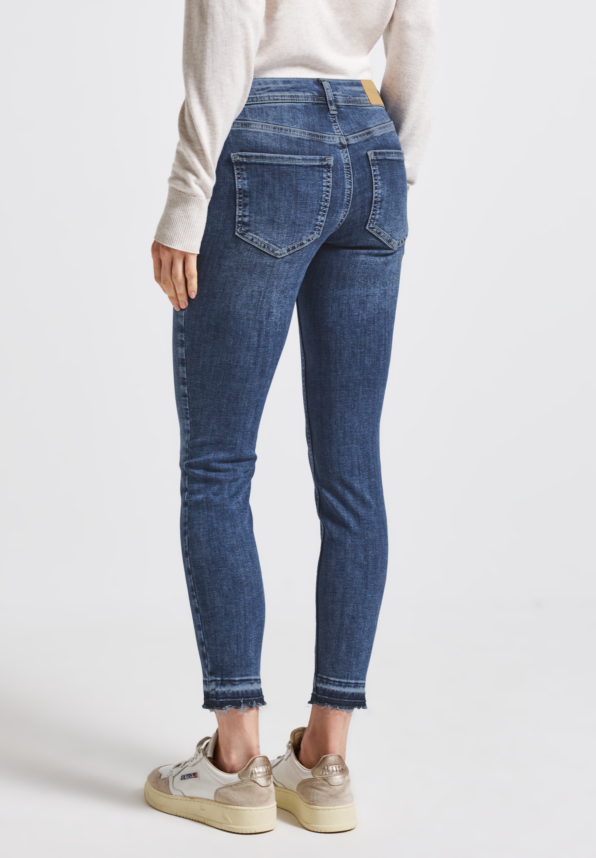 STREET ONE Slim-fit-Jeans »Style York«, mit Glitzerdetails