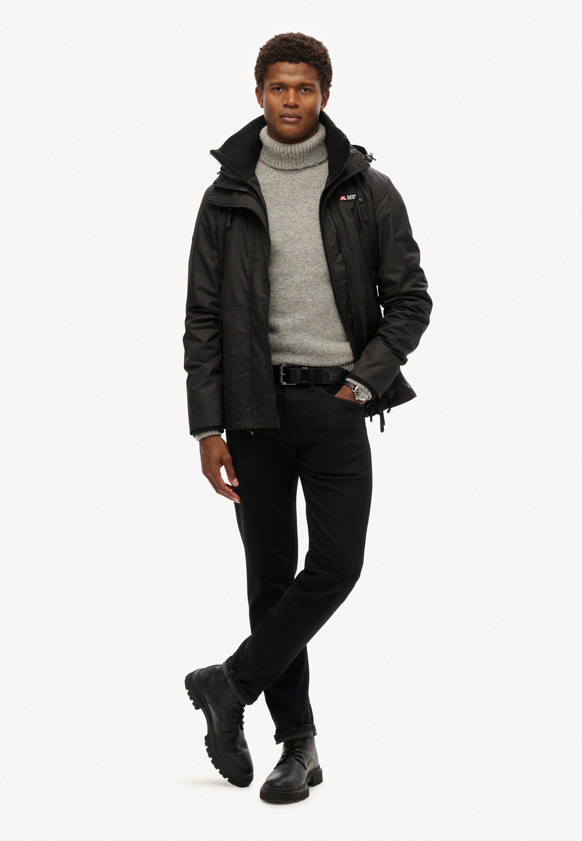 Superdry Outdoorjacke »HOODED MTN WINDBREAKER JACKET«, mit Kapuze