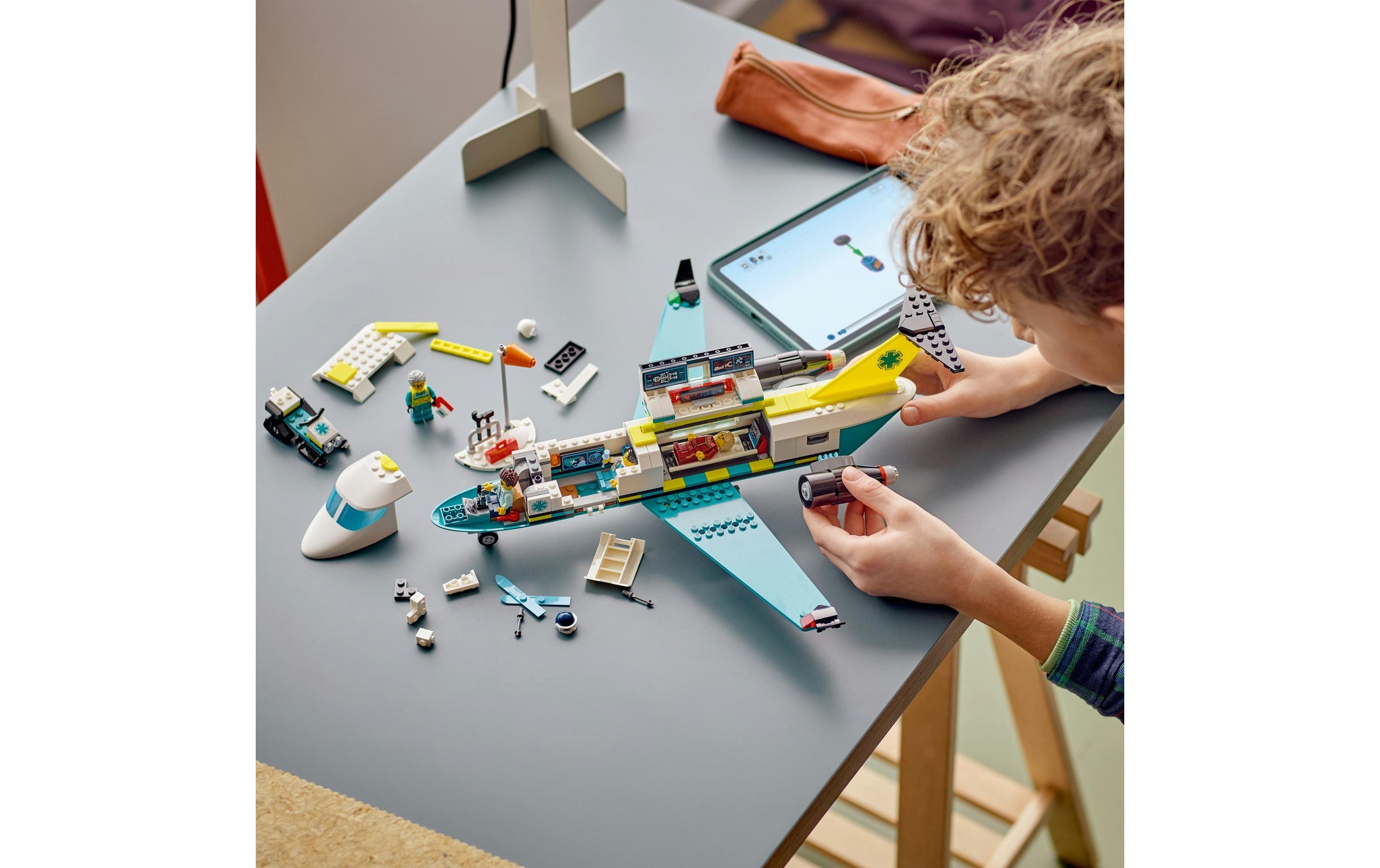 LEGO® Spielbausteine »City Notfallrettungsflugzeug 60465«, (403 St.)