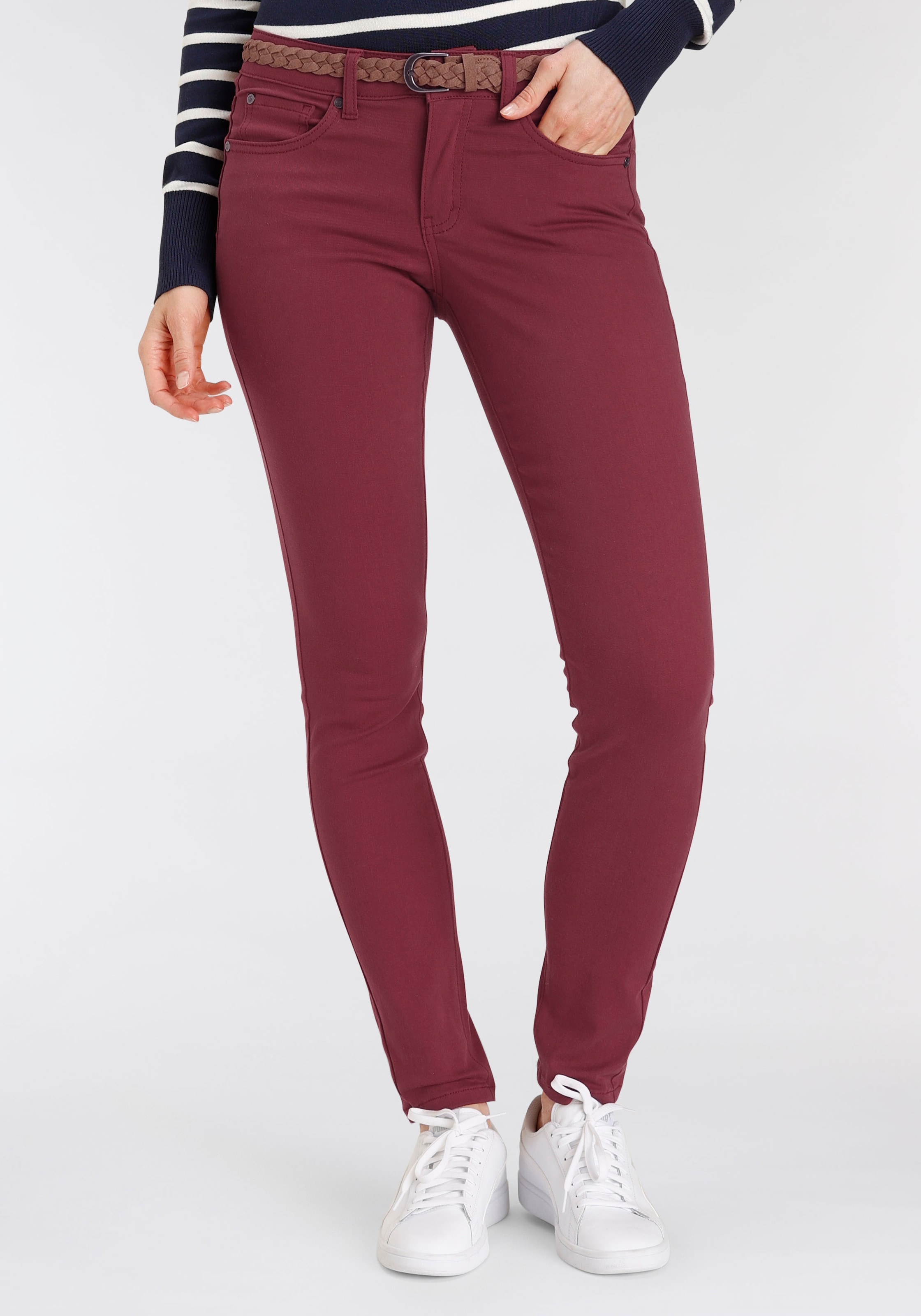 DELMAO Slim-fit-Jeans, (Set, 2 tlg., Schweiz bestellen ---NEUE Jelmoli-Versand modischem mit mit online MARKE! bei Gürtel), Flechtgürtel
