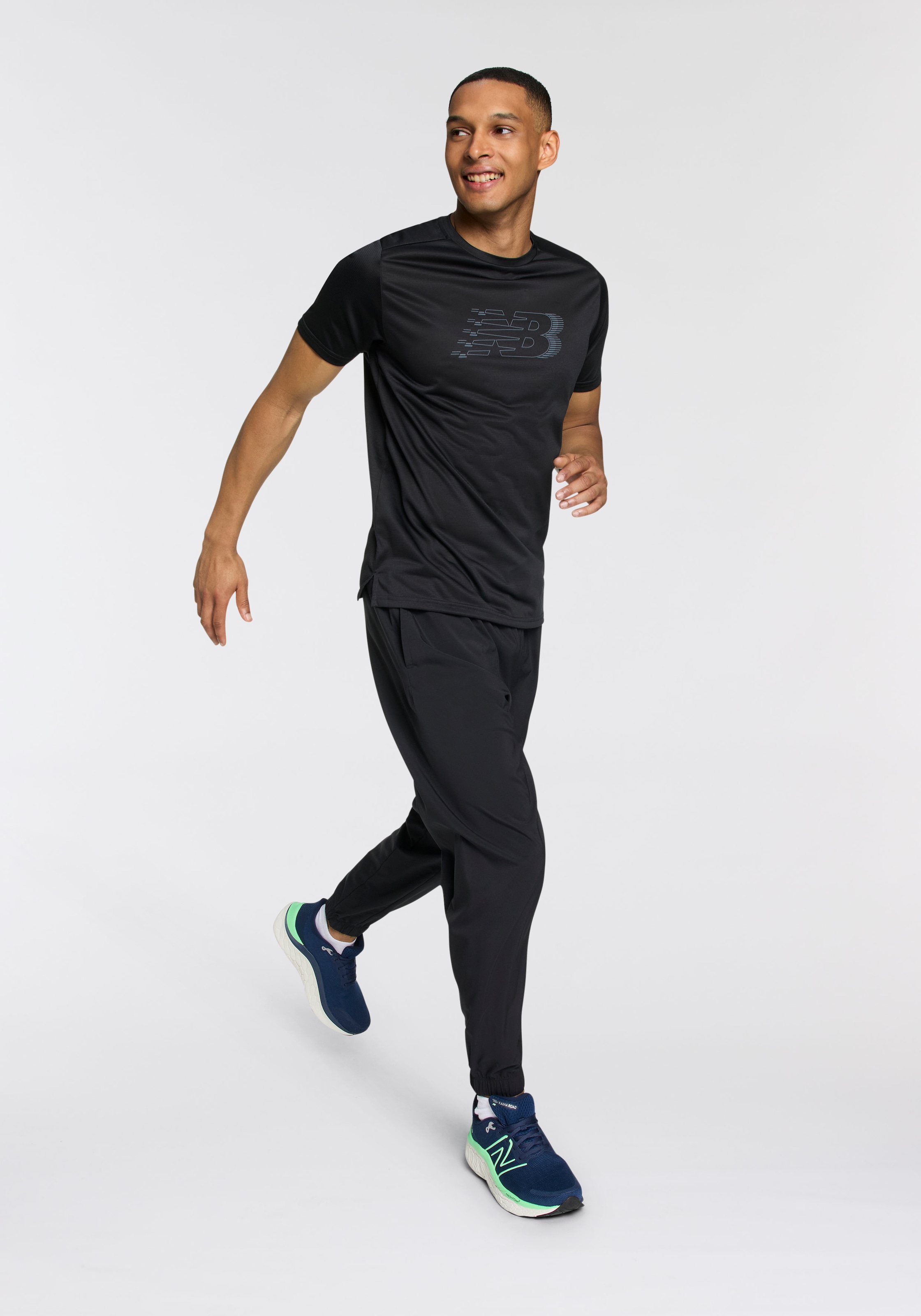 New Balance Trainingshose »Sport Essentials Woven Jogger«