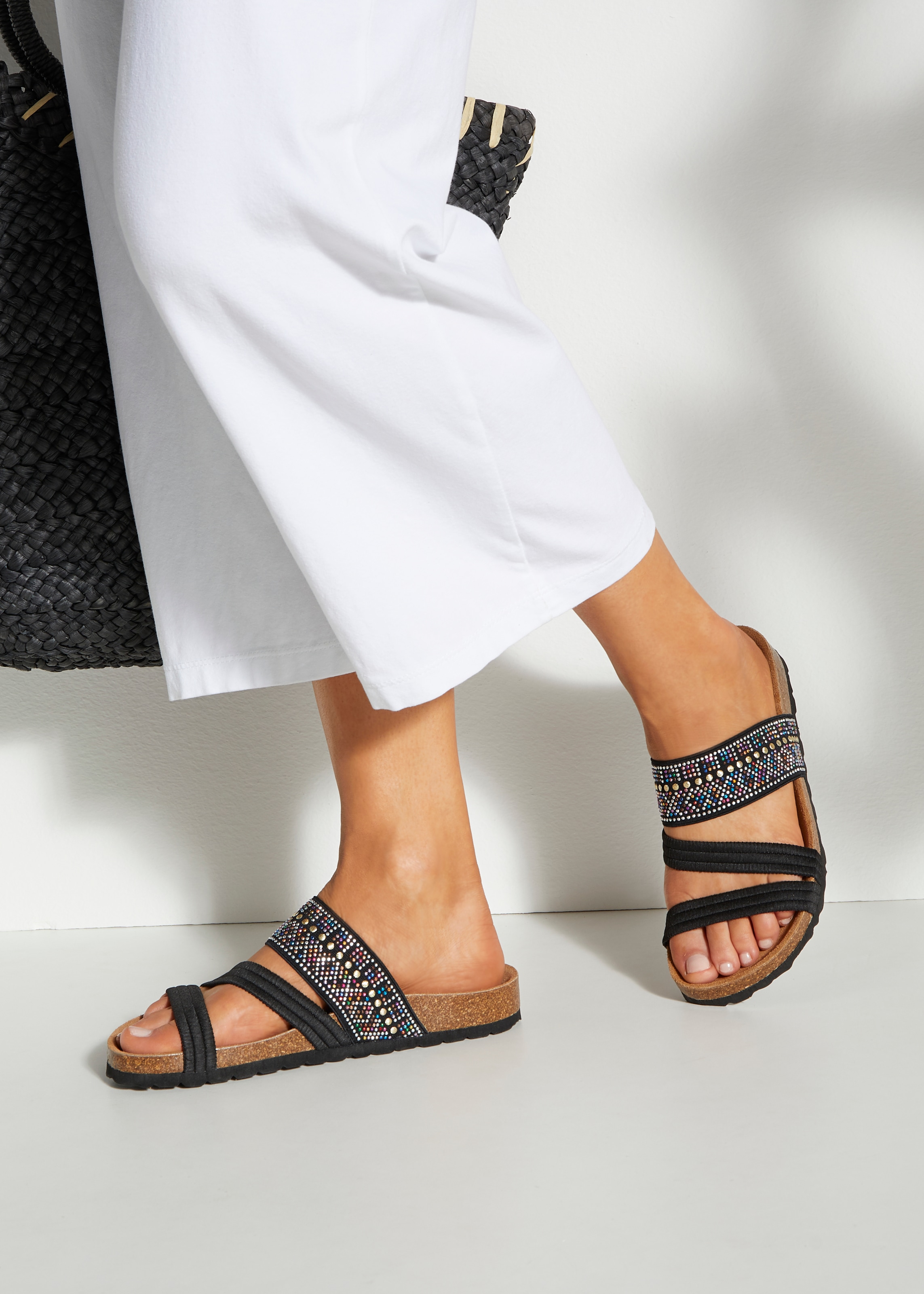 LASCANA Pantolette »Mule, Sandale, offener Schuh, Sommerschuh,«, mit Komfortkorkfussbett aus Leder und elastischen Riemen