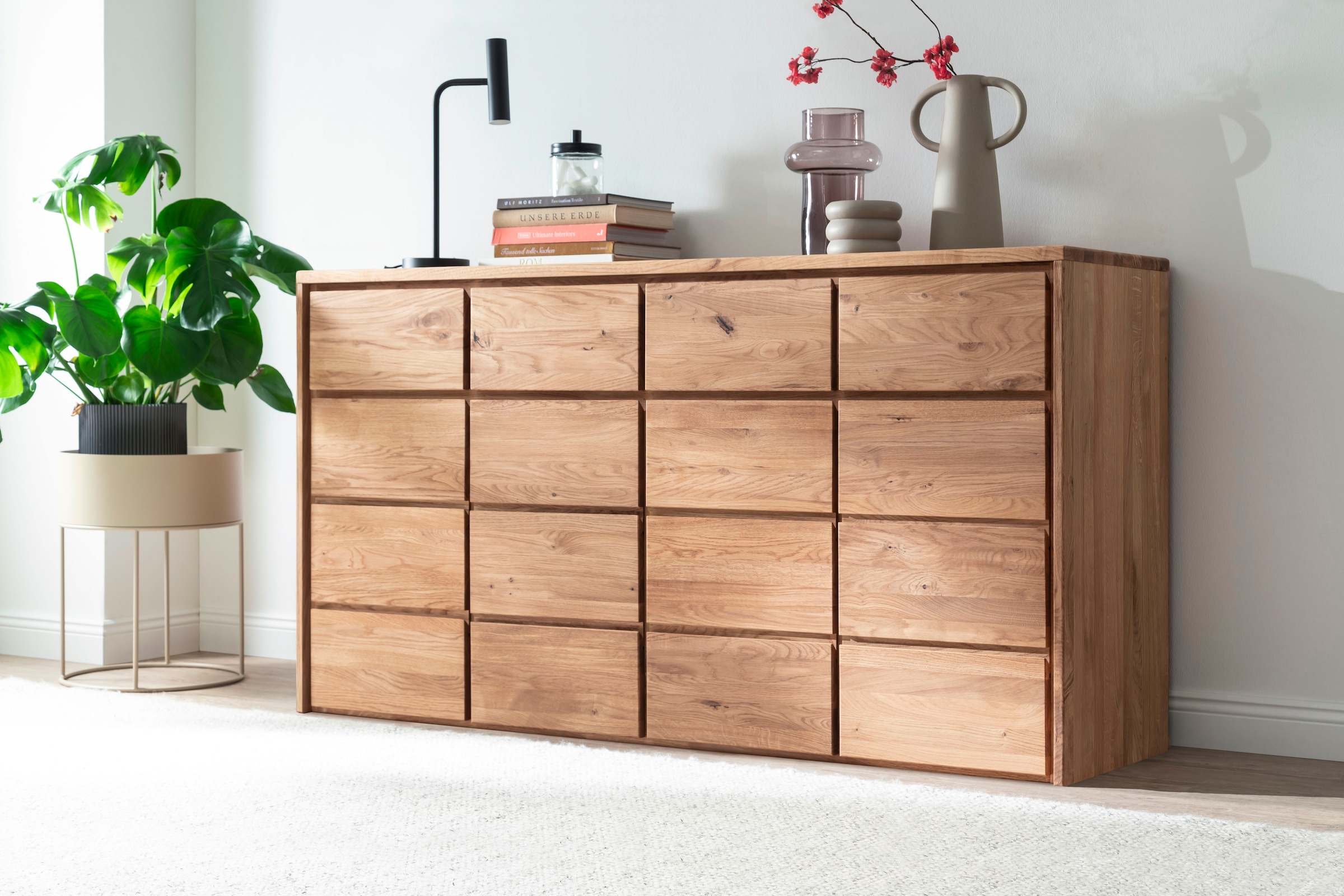 Home affaire Kommode »Zetra Schubladenschrank, 4x Schublade/4x Tür mit Soft-Close-Function« Fertig montiert, Eiche Massivholz, Breite 172 cm