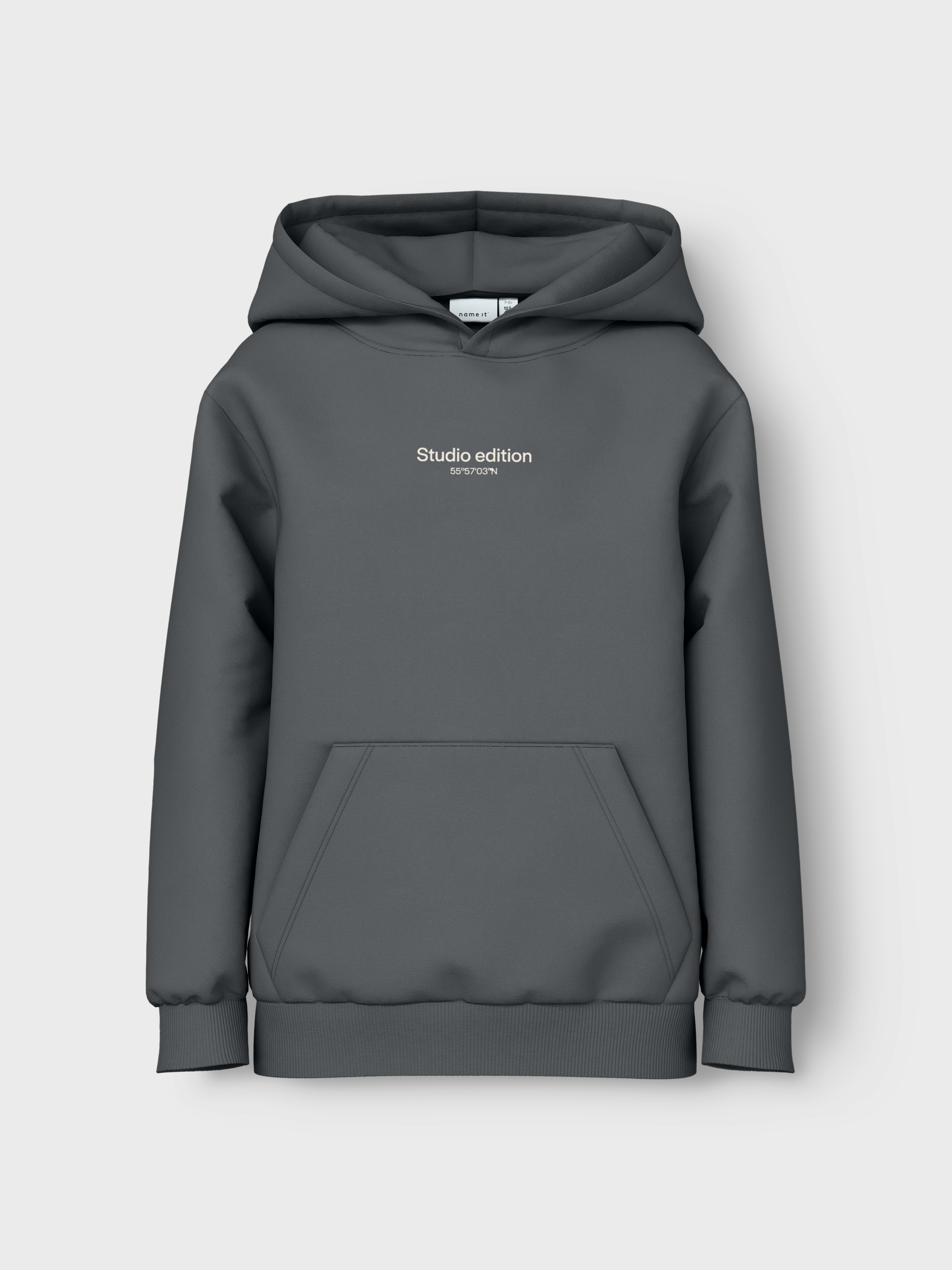 Name It Kapuzensweatshirt »NKMBRODY LS NREG SWEAT WH BRU NOOS«, mit kleinem Logoprint