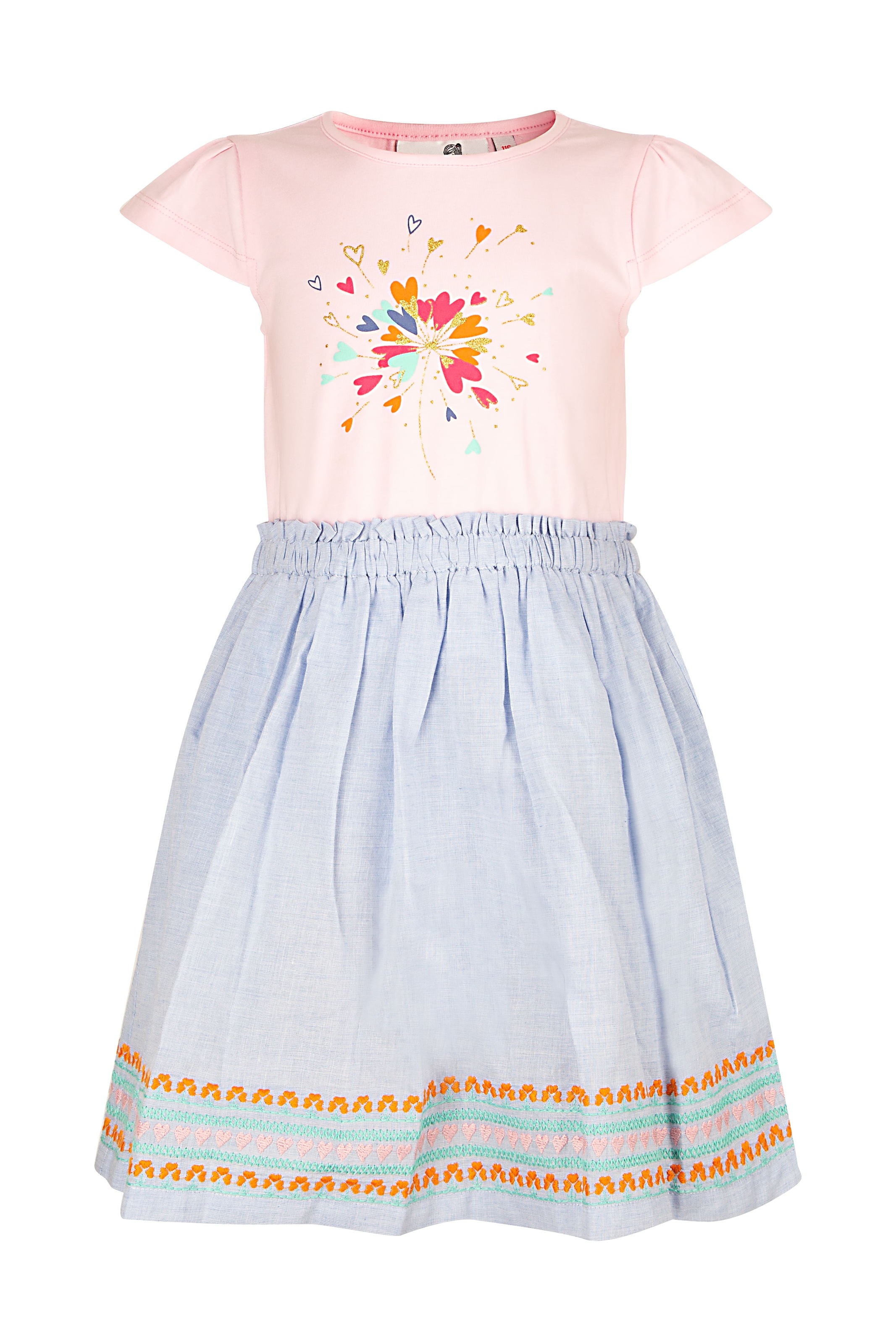 happy girls Sommerkleid mit wunderschönem Frontmotiv und hochwertiger Stickerei am Saum