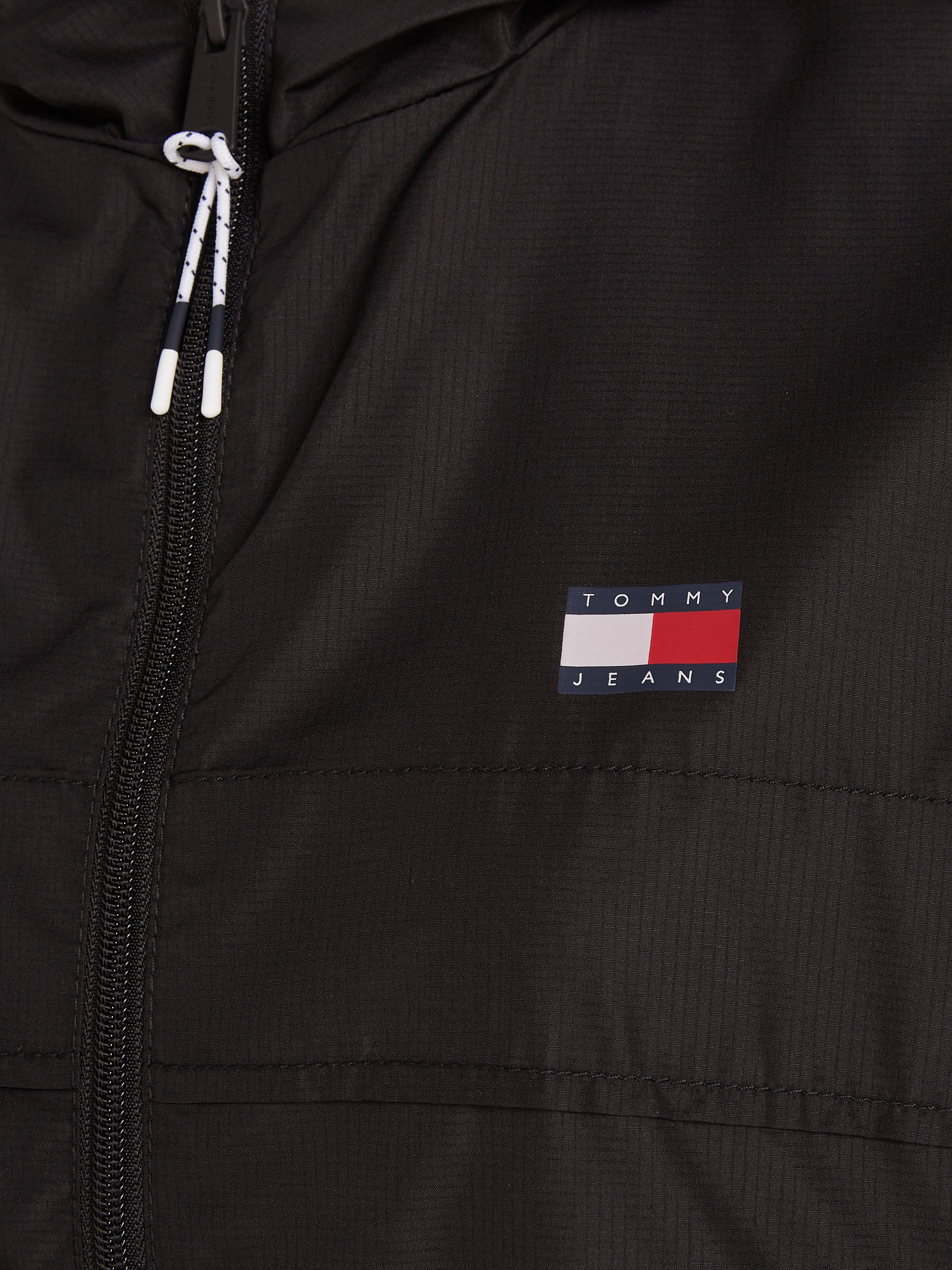 Tommy Jeans Windbreaker »TJW CRP LT CHICAGO«, in modischer Cropped Form