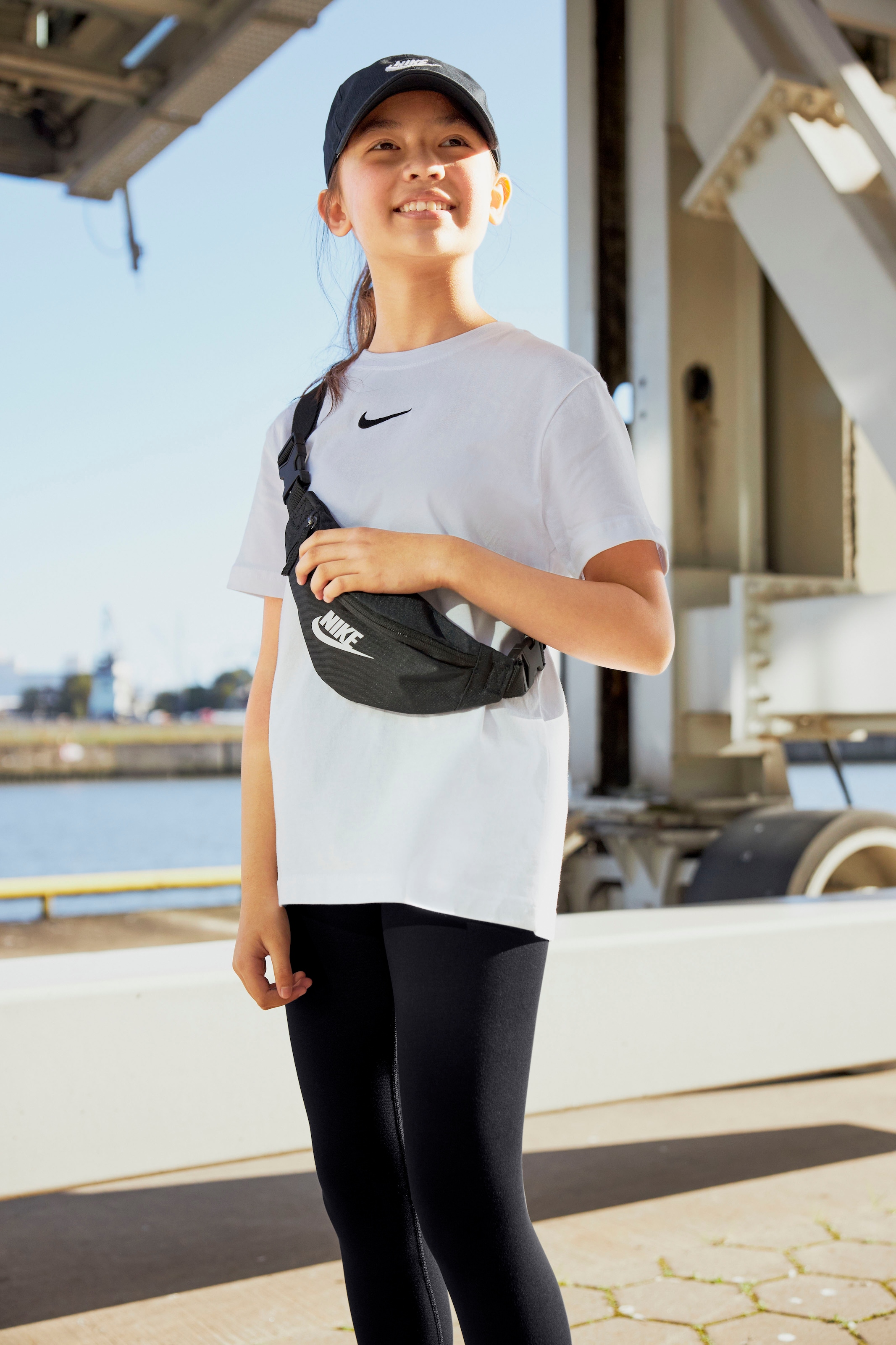 ✵ Nike Sportswear T-Shirt »Big Kids\' (Girls\') T-Shirt« günstig kaufen |  Jelmoli-Versand