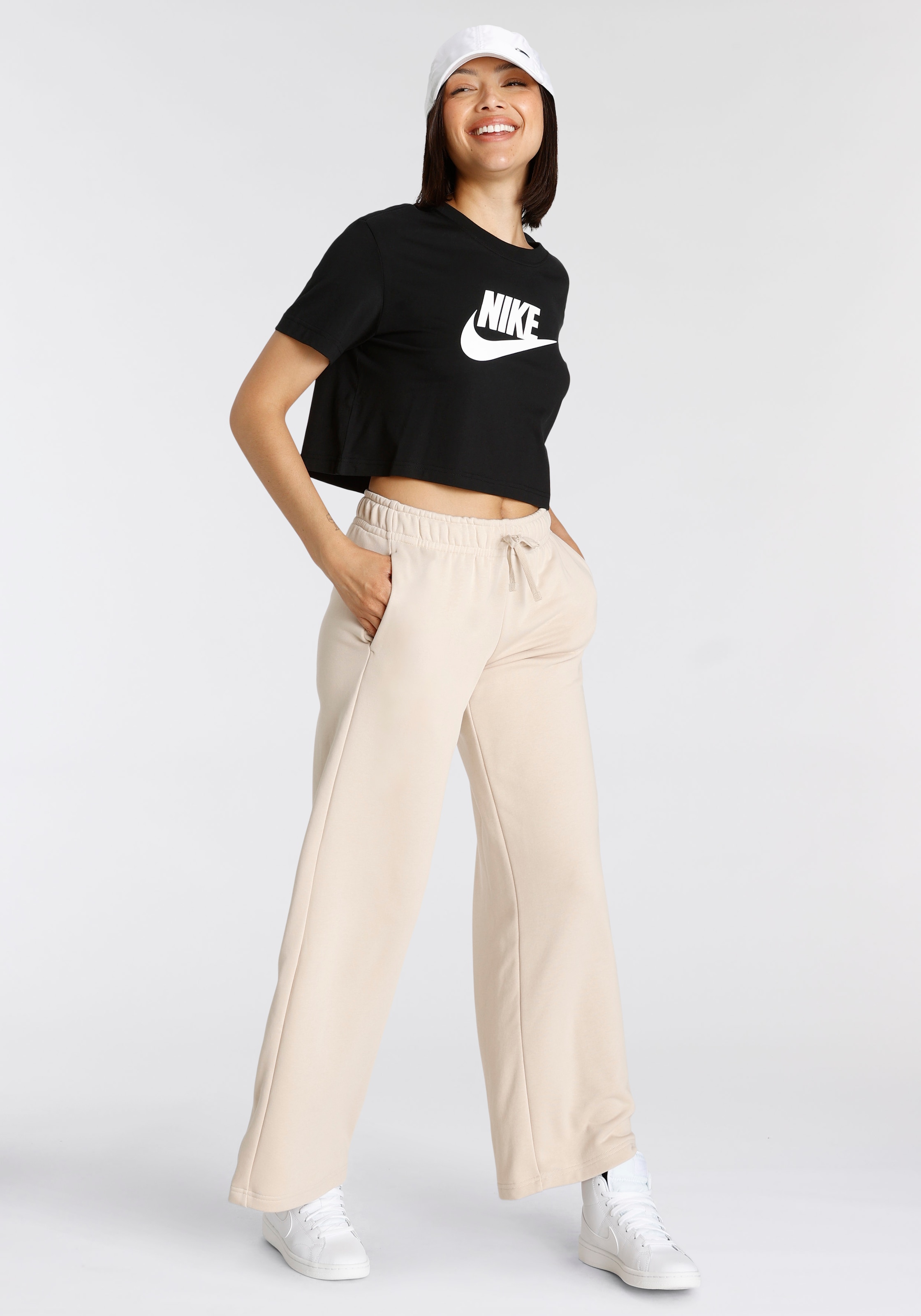 Nike Sportswear T-Shirt Jelmoli-Versand CROPPED bei kaufen LOGO T-SHIRT« WOMEN\'S »ESSENTIAL Schweiz online