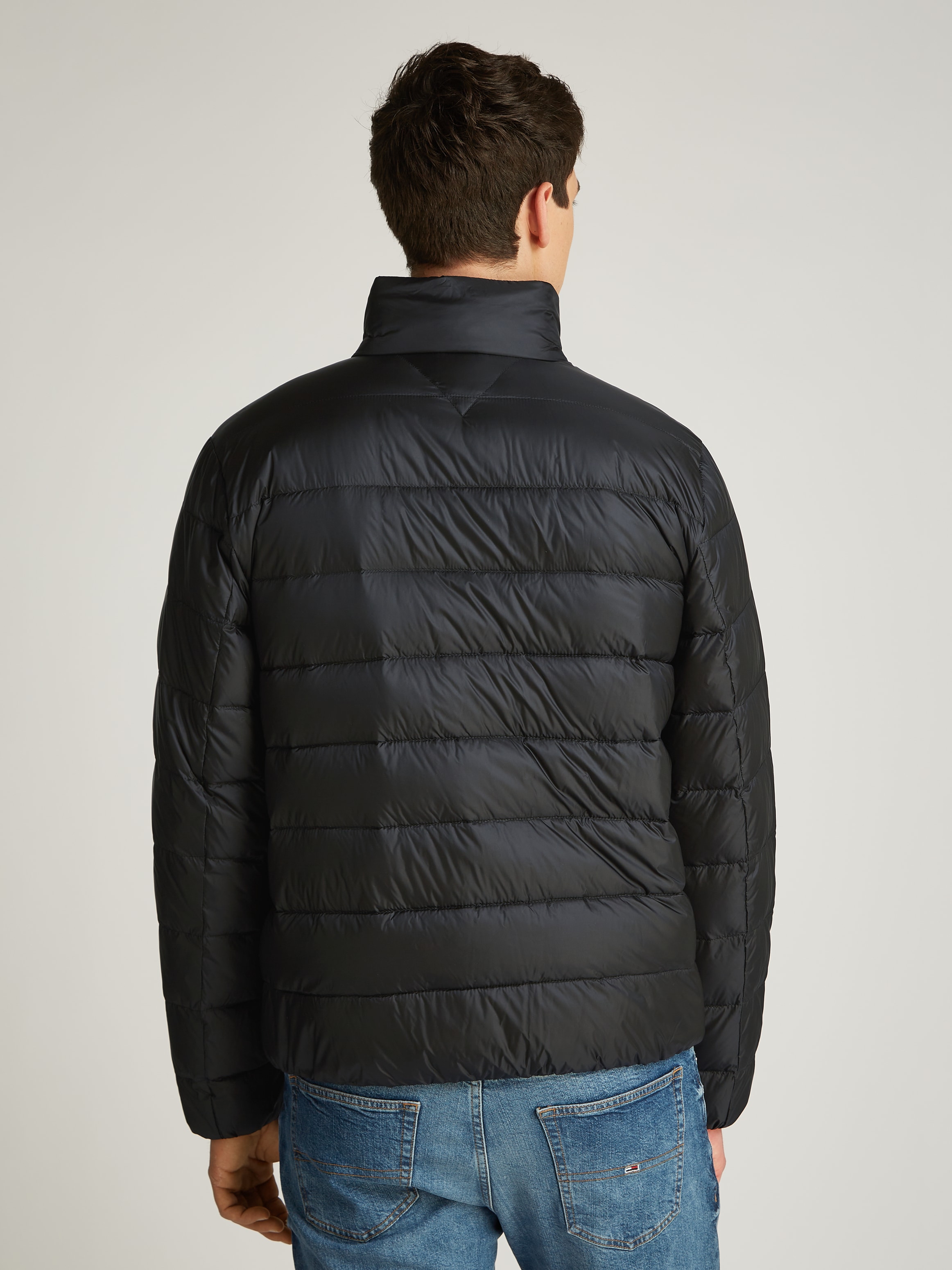 Tommy Jeans Plus Steppjacke »TJM LT DOWN JACKET EXT«, in Grossen Grössen, Logostickerei, Reissverschlusstaschen