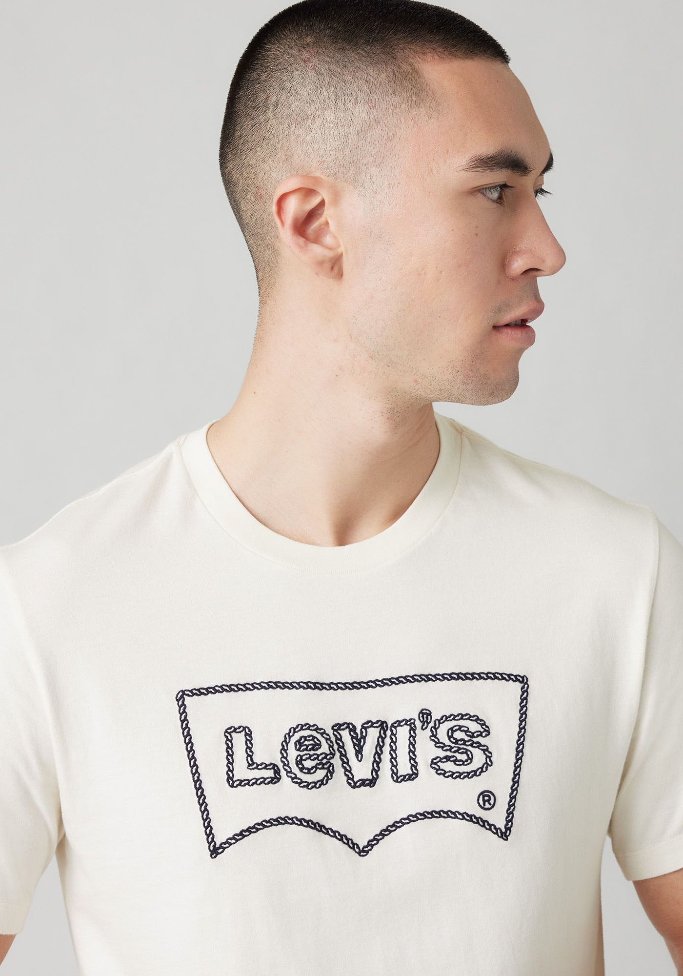 Levi's® T-Shirt »CREWNECK TEE«, mit Logo-Front-Print
