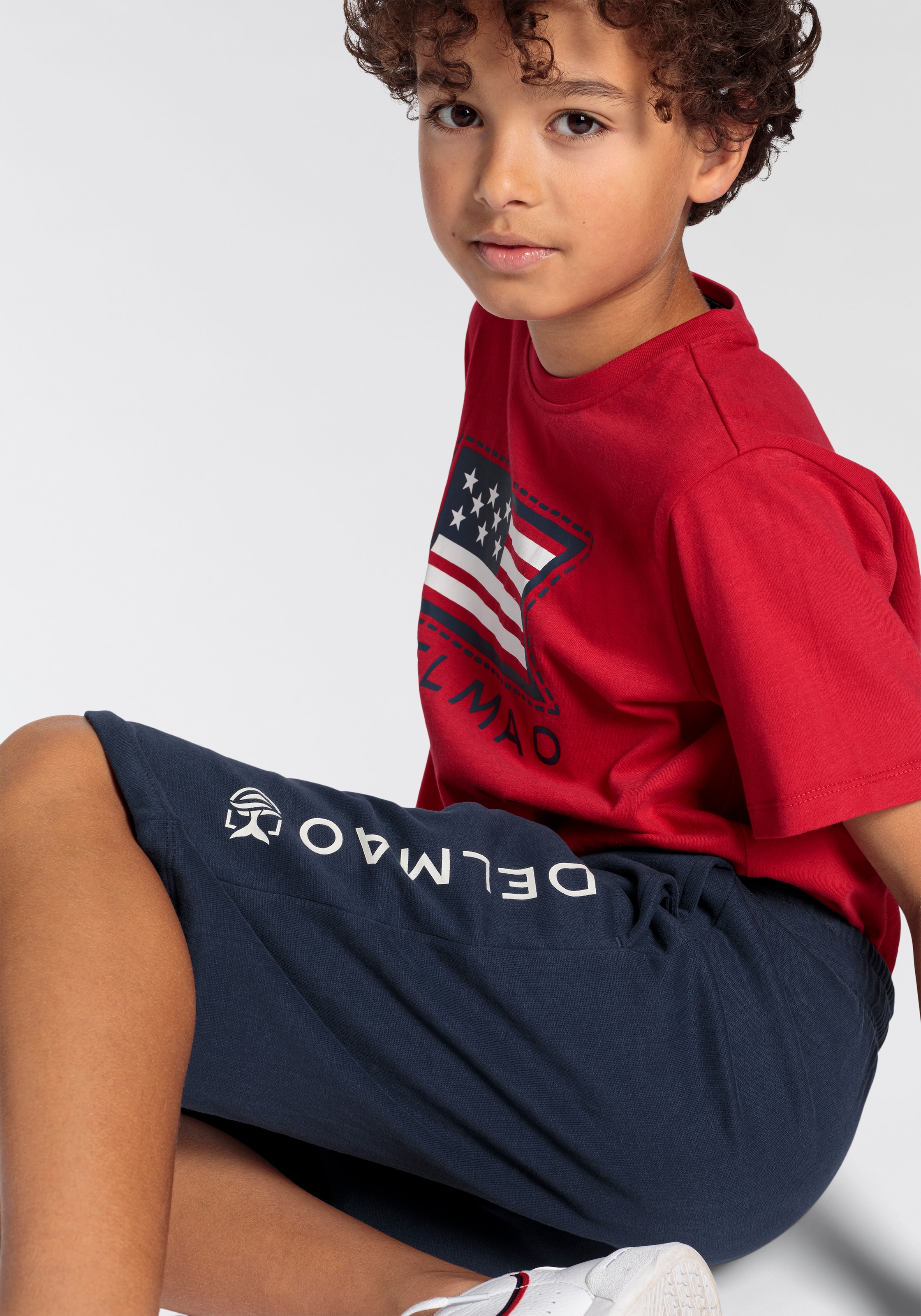 DELMAO Sweatshorts », Basic Sweatbermudas mit Logo-Print«, Weiche Sweatware