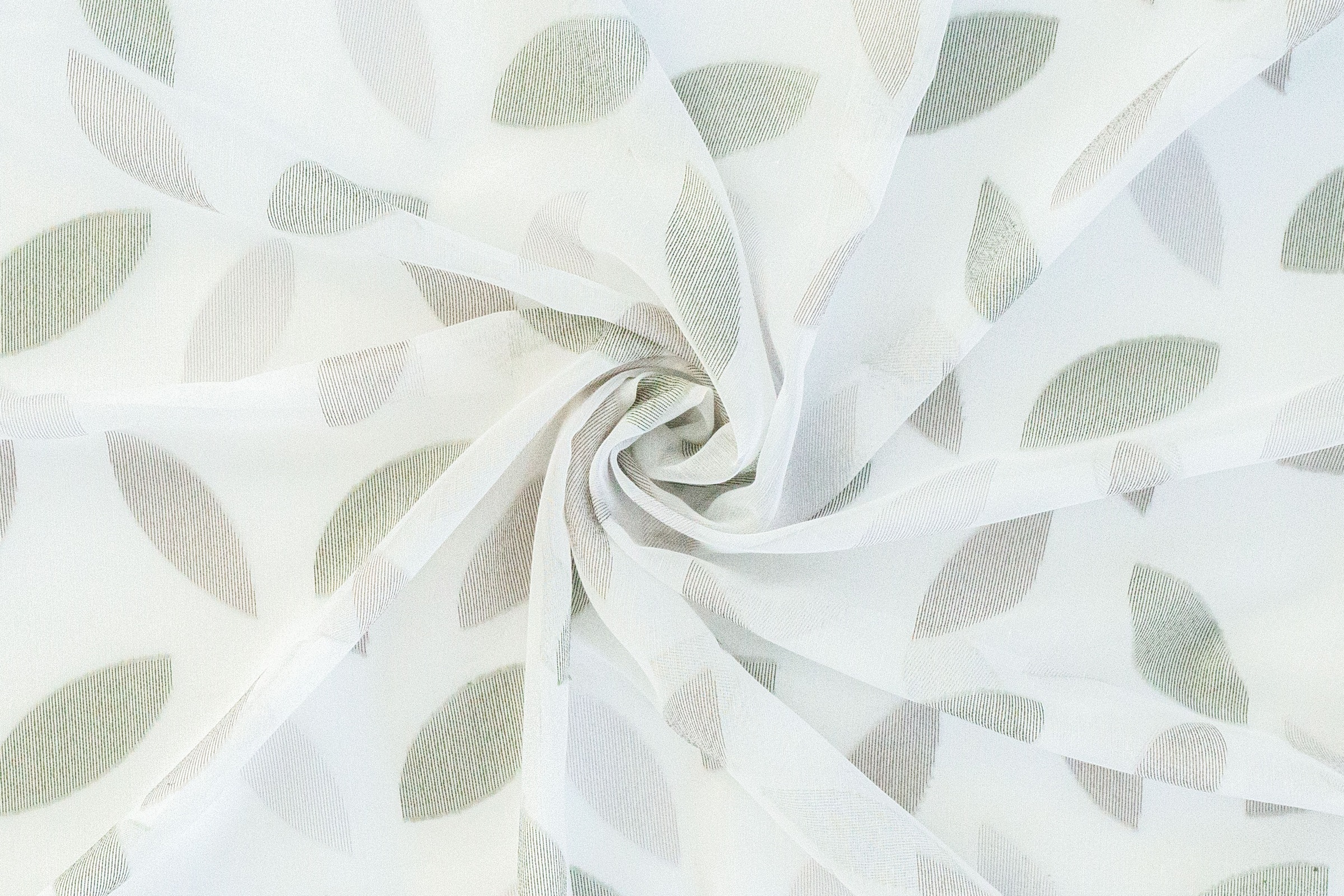HOMING Gardine »Keela«, (1 St.), Blätter, floral, Blumen, Wohnzimmer, Schlafzimmer, transparent