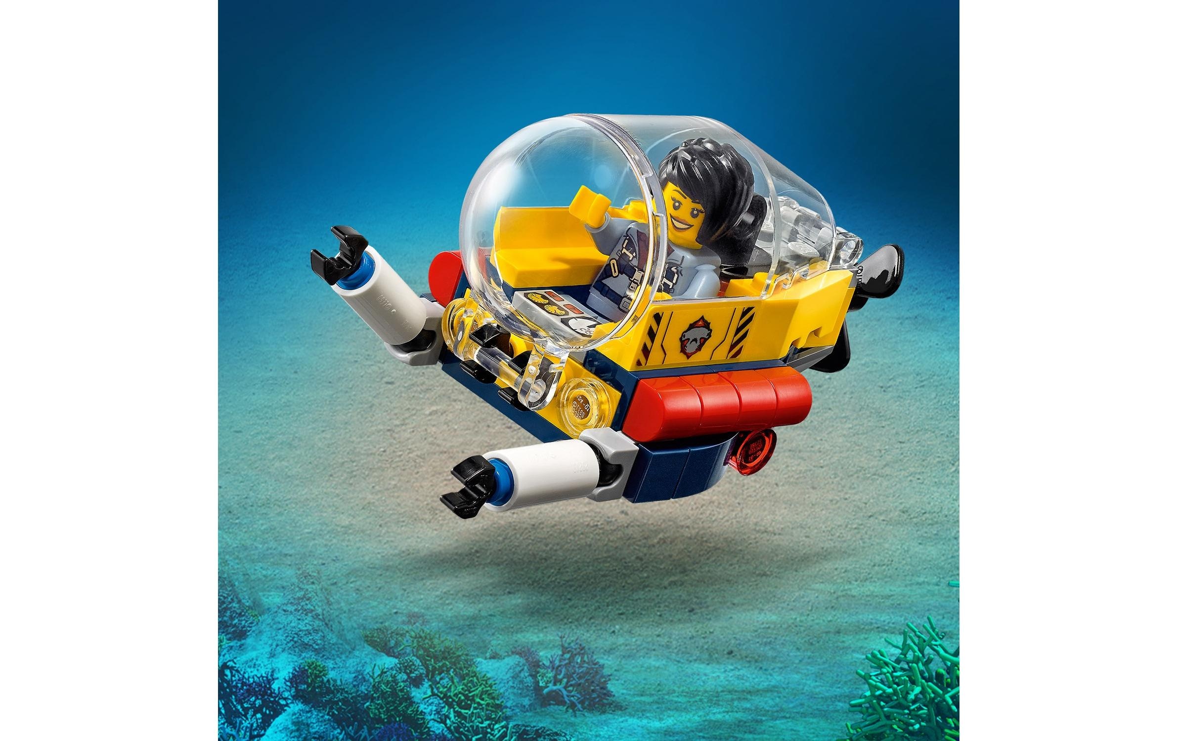 LEGO® Konstruktionsspielsteine »Meeresforschungsschiff 6«