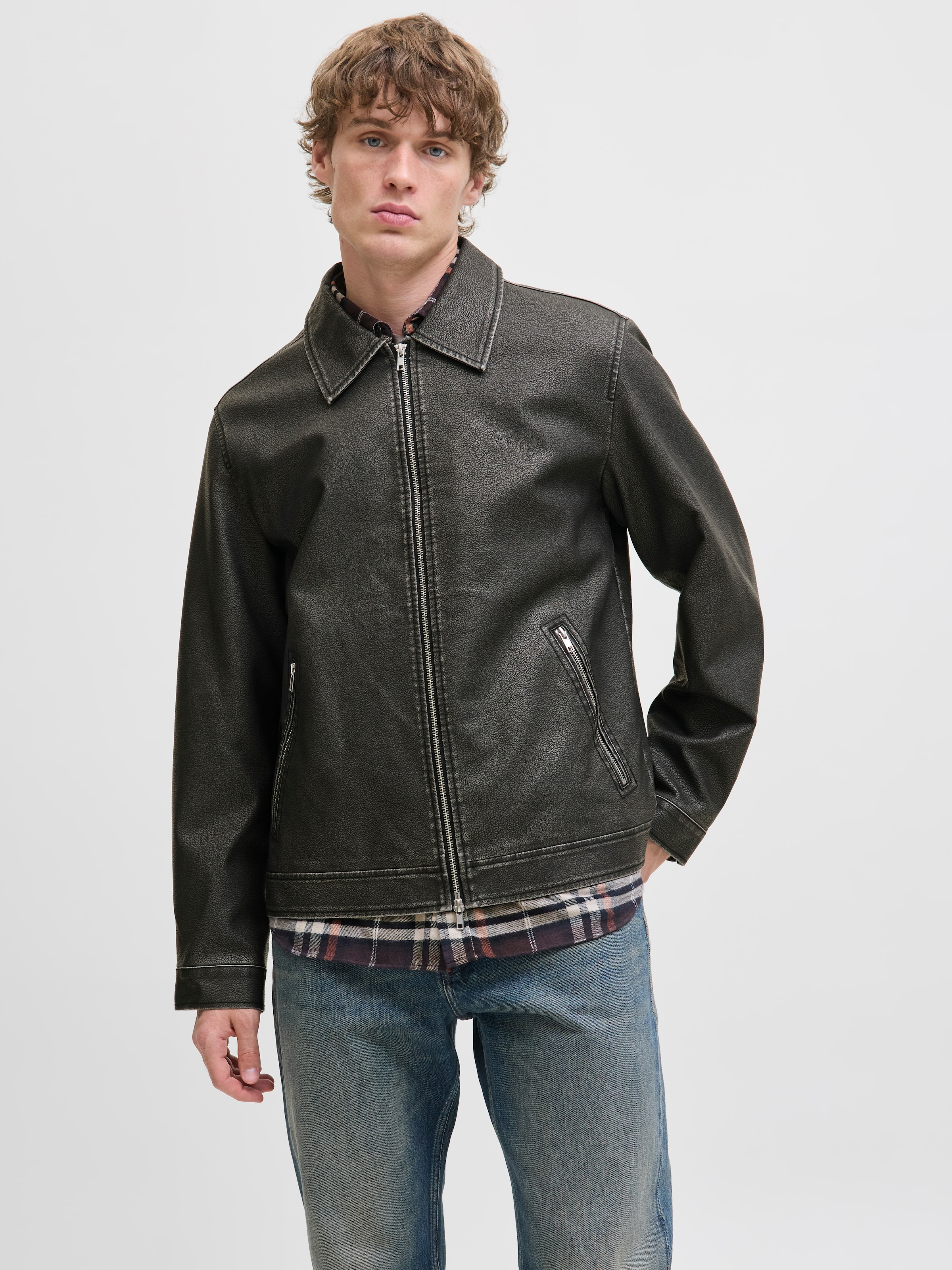 Jack & Jones Bikerjacke "JJECASABLANCA PU JACKET NOOS" ohne Kapuze mit Fronttaschen