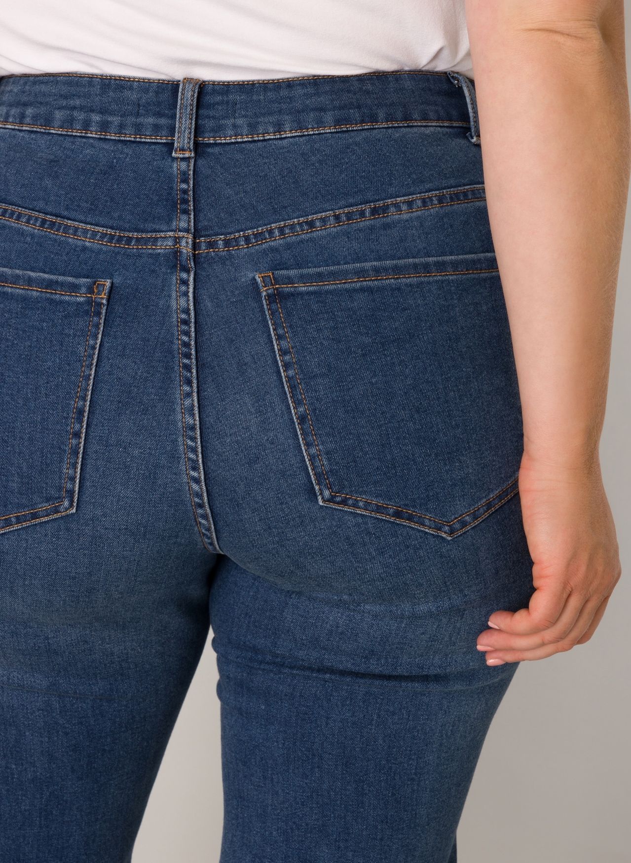 Base Level Curvy Slim-fit-Jeans, in grossen Grössen