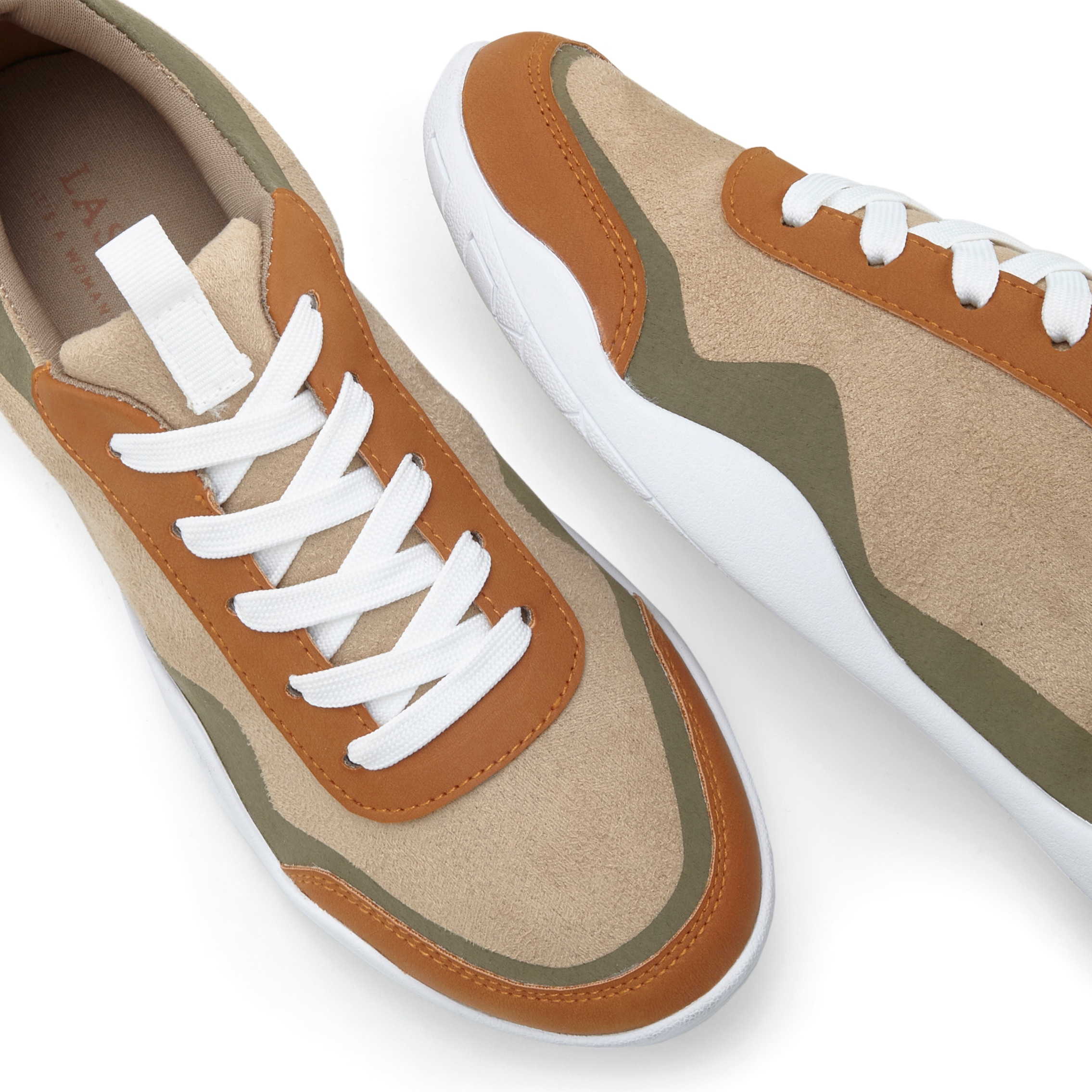 LASCANA Sneaker, superleicht, ultraflache Sohle, Schürhalbschuh, Freizeitschuh VEGAN