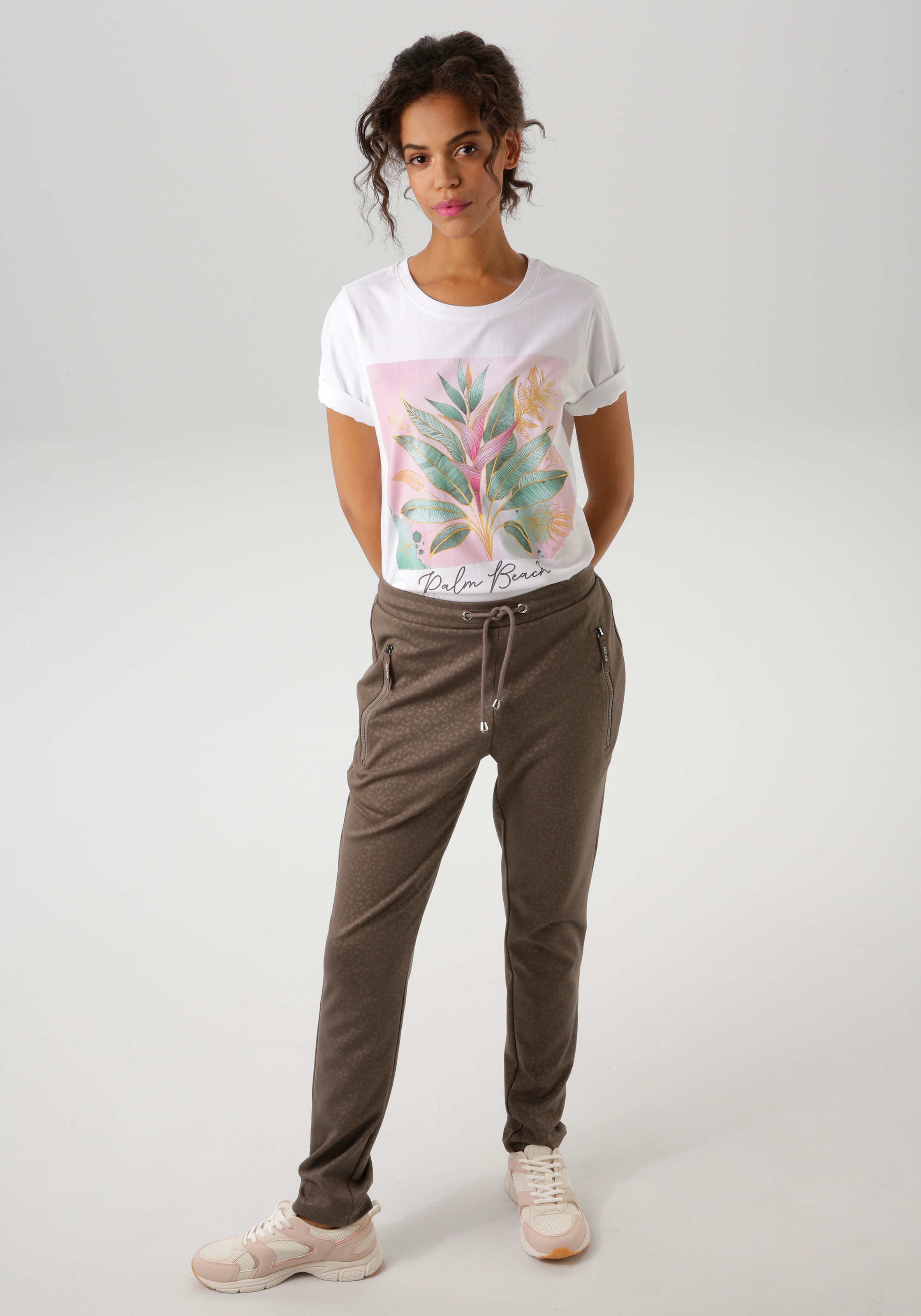 Aniston CASUAL T-Shirt, mit goldfarbenen Glitzerdruck verzierter Frontprint