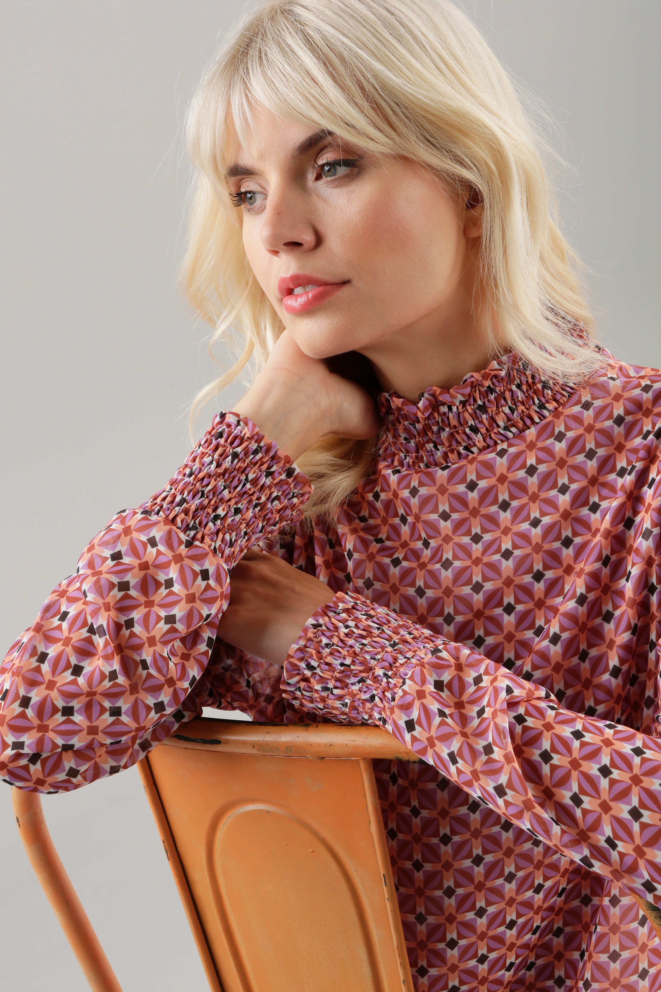 Chiffonbluse, | Aniston und online mit SELECTED Muster Smokbündchen geometrischem Jelmoli-Versand kaufen
