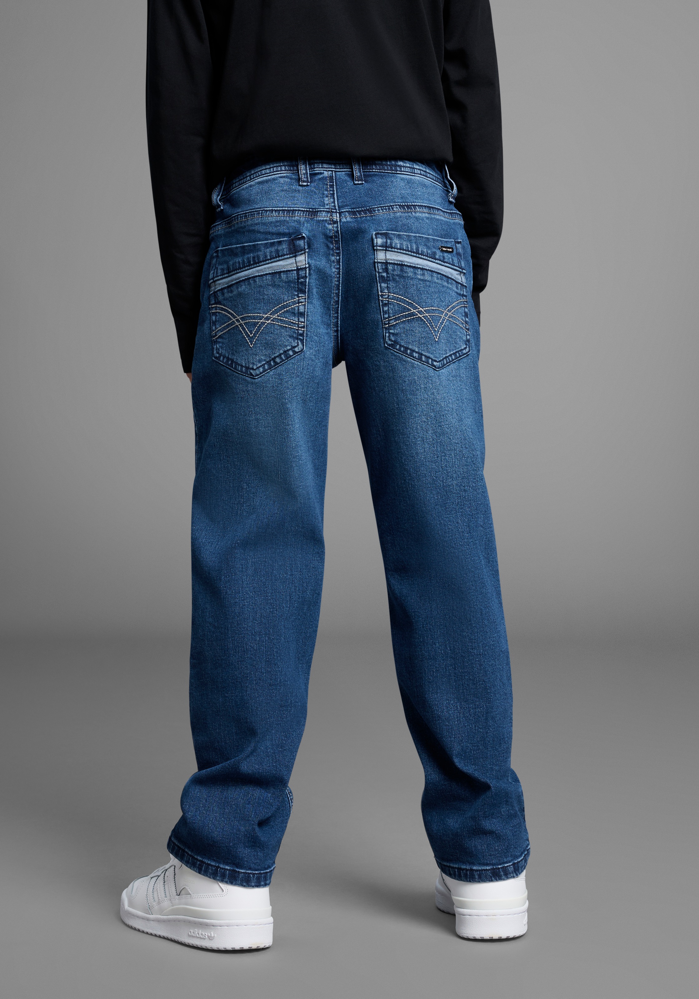 Bruno Banani Loose-fit-Jeans »Loose fit Stretchjeans«, NEU! BRUNO BANANI für TEENS. Lässige Jeans