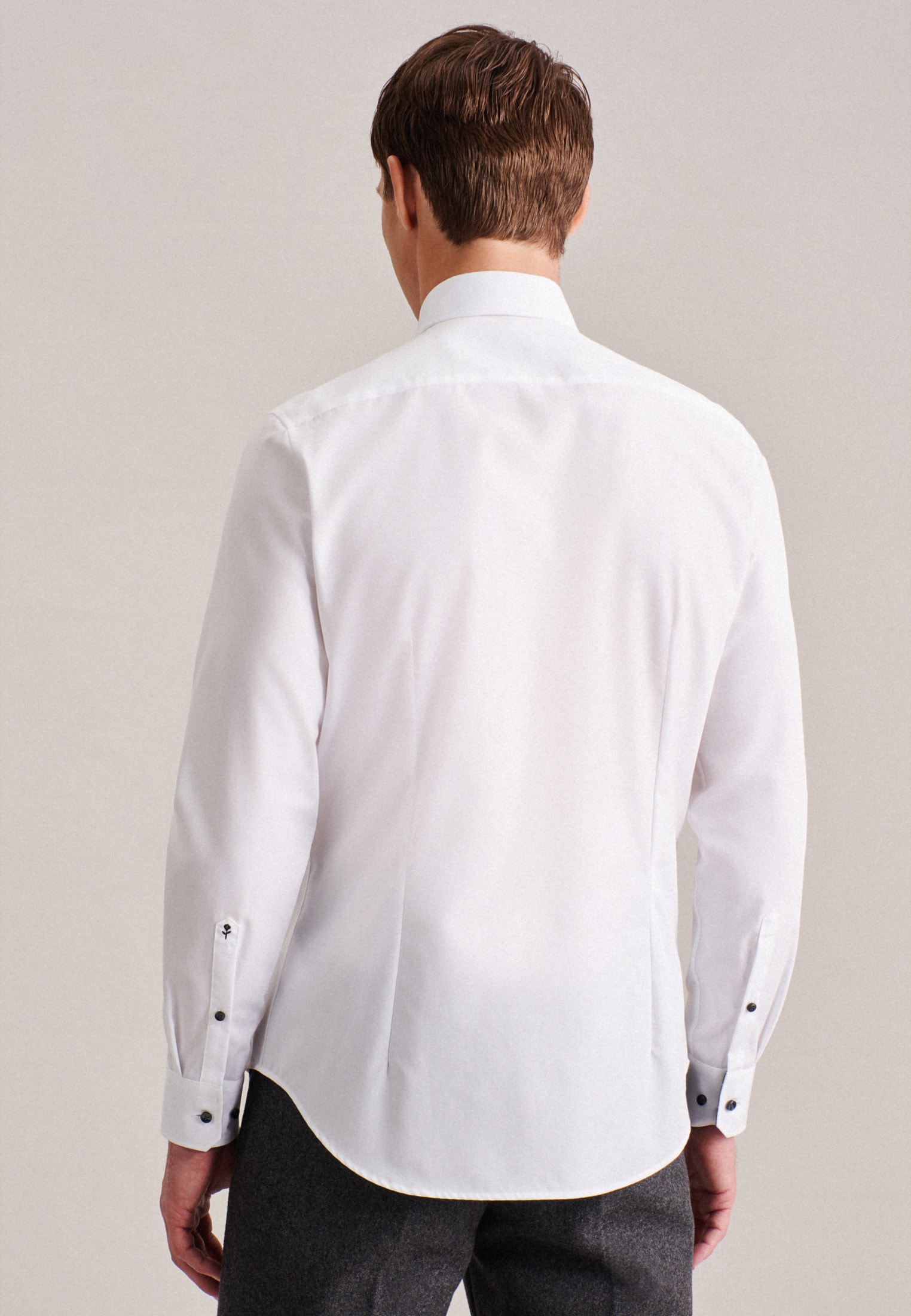 seidensticker Businesshemd »Shaped«, Shaped Extra langer | Uni Kentkragen Arm Jelmoli-Versand online shoppen