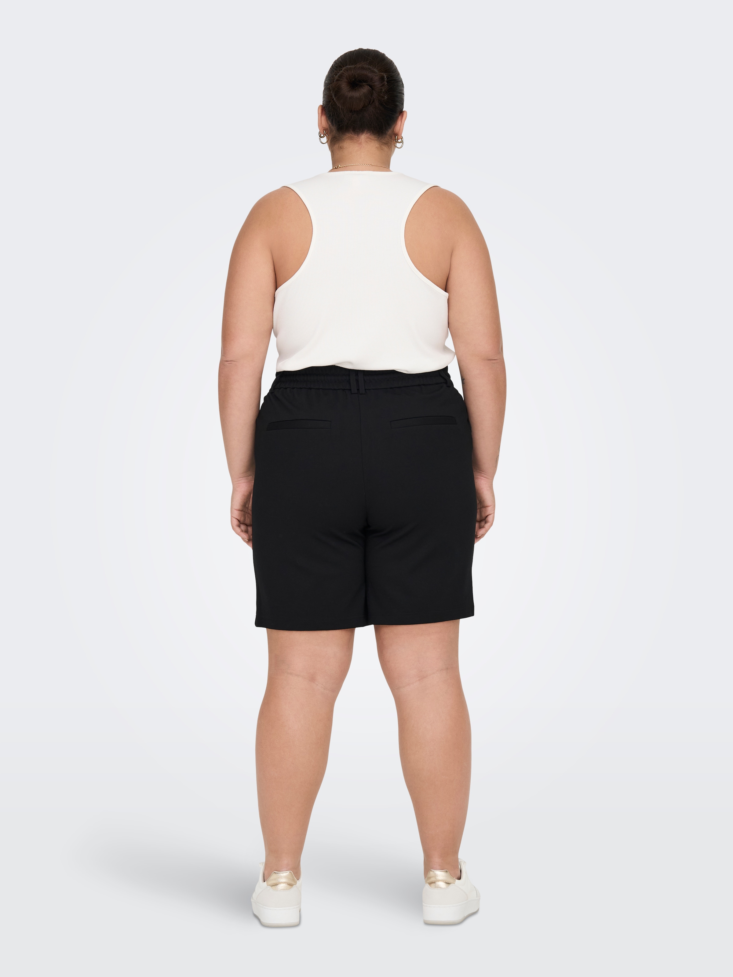 ONLY CARMAKOMA Shorts »CARGOLDTRASH«