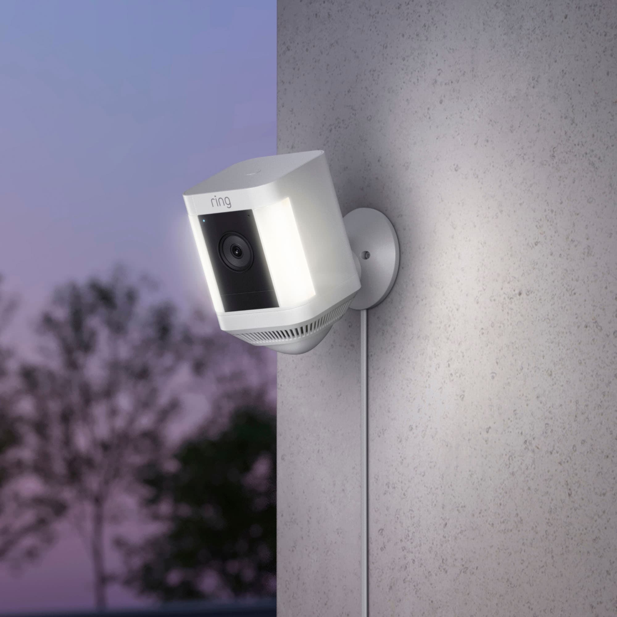 Ring Überwachungskamera »Spotlight Cam Plus, Plug-in - White - EU«, Aussenbereich