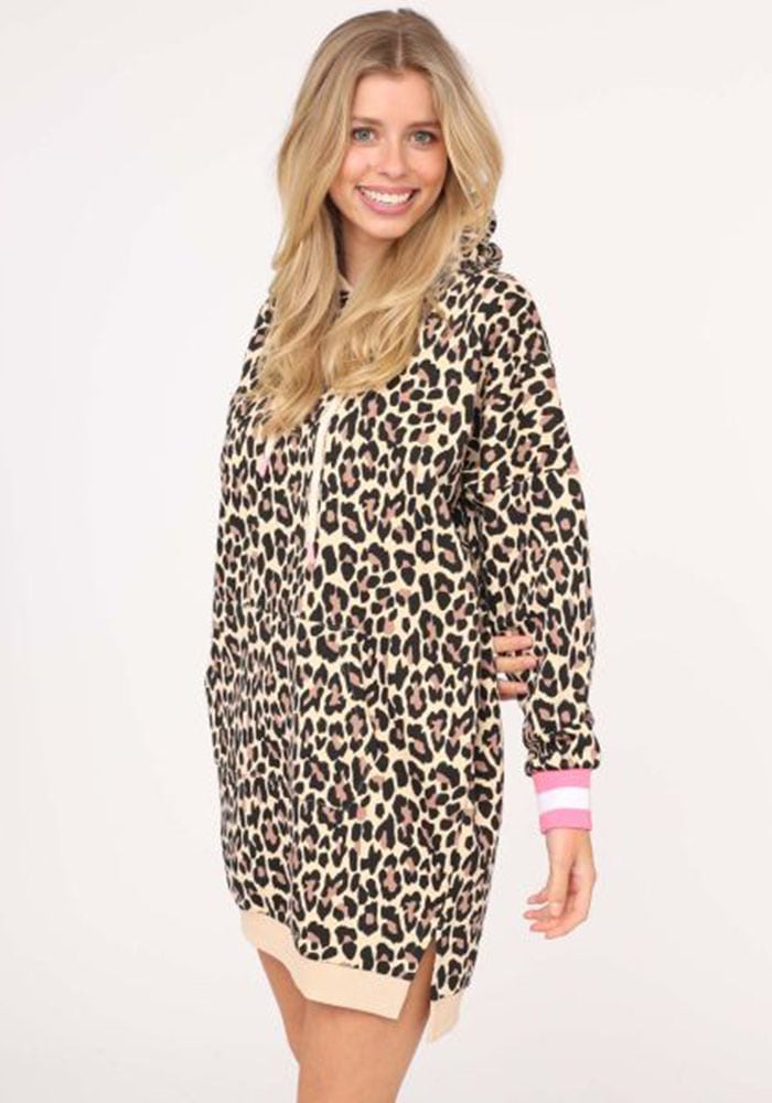 Zwillingsherz Sweatkleid »"Leo all over"« Kängurutasche mit Kapuze und Kängurutasche, auffälligen Bündchen