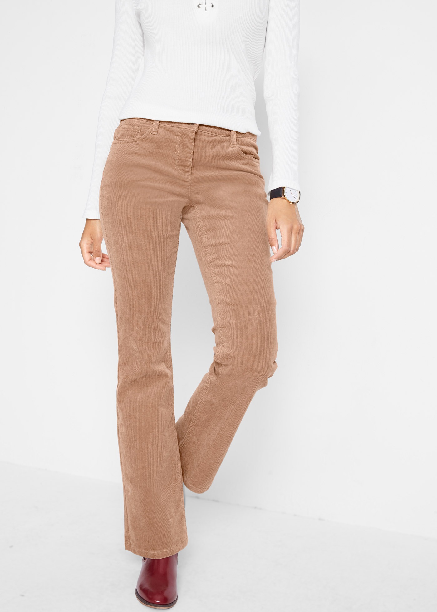 bonprix Cordhose »Stretch-Cordhose, Bootcut« im Five-Pocket Style und gerader Passform