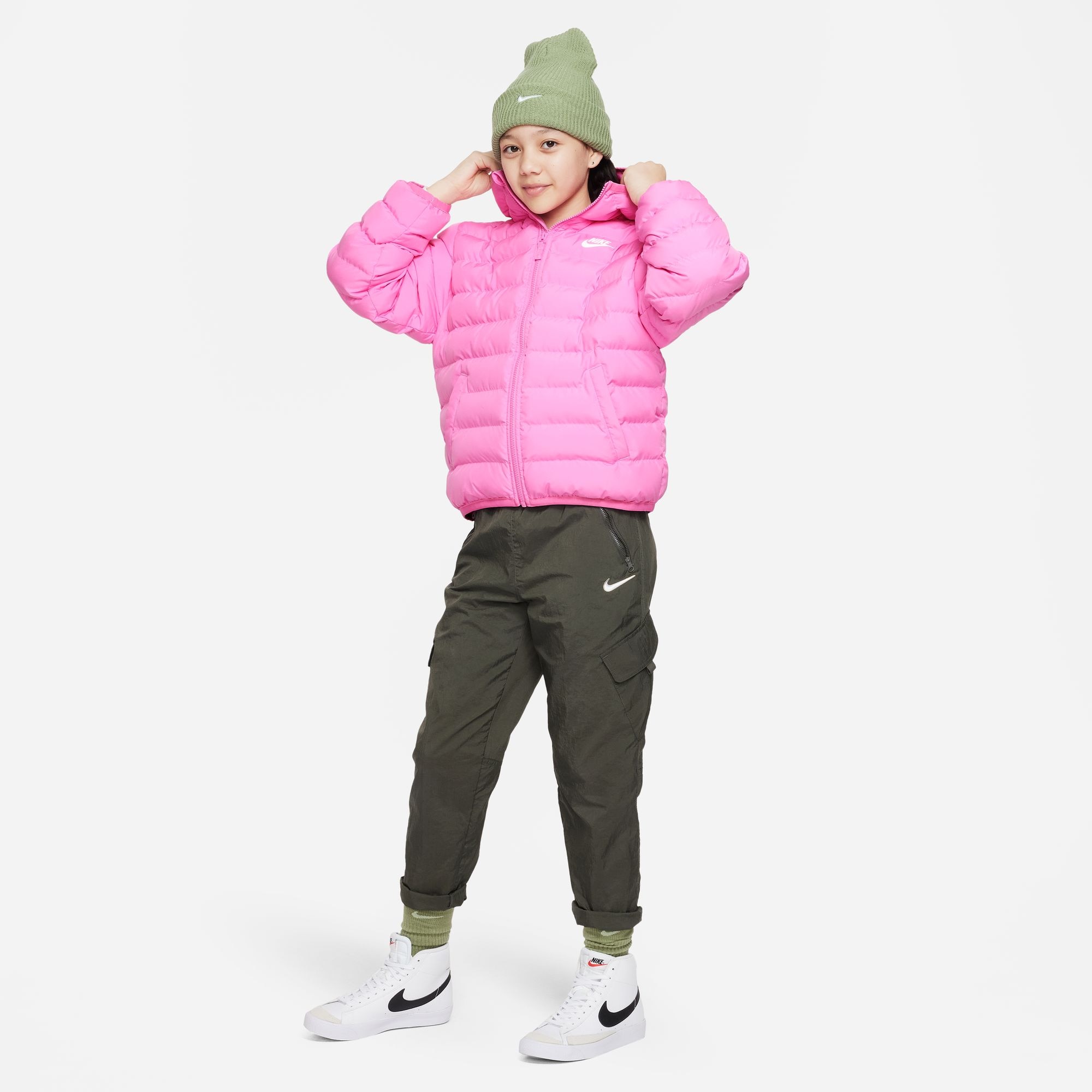 ✵ Nike Sportswear Outdoorjacke »K NSW LOW SYNFL HD JKT - für Kinder« online  kaufen | Jelmoli-Versand | Sportjacken