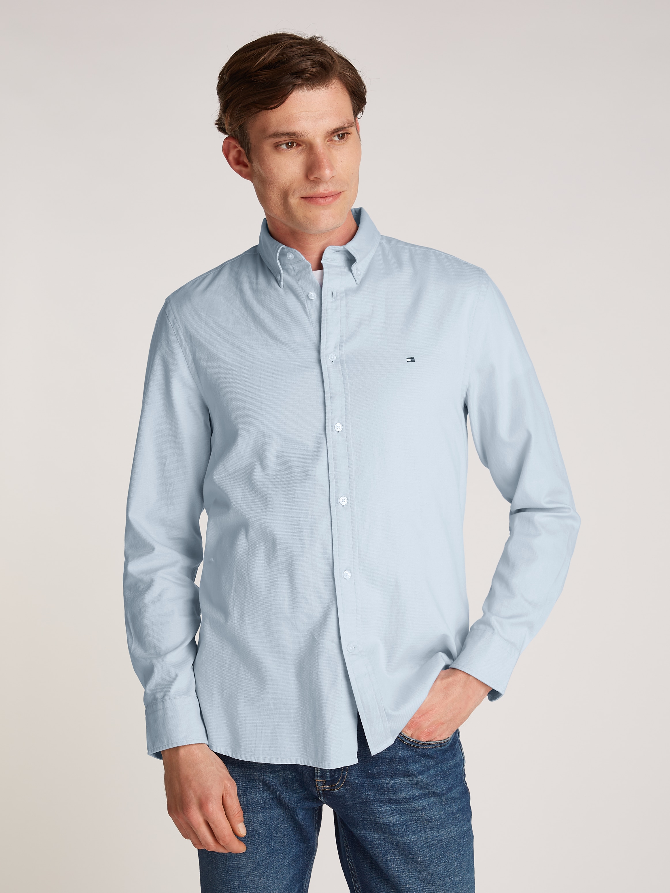 Tommy Hilfiger Businesshemd »FLEX DOBBY Slim Fit SHIRT« mit Logostickerei