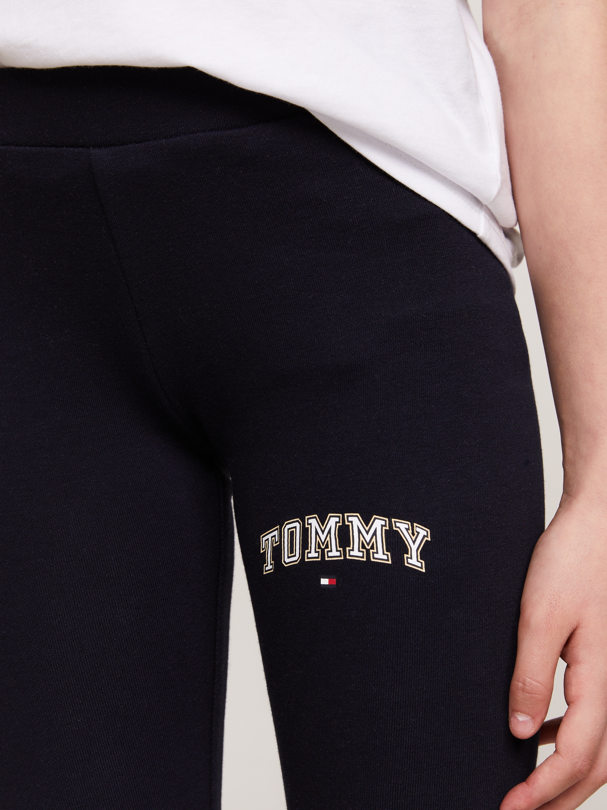 Tommy Hilfiger Leggings »VARSITY FITTED LEGGING«, Kinder bis 16 Jahre mit Logoschriftzug