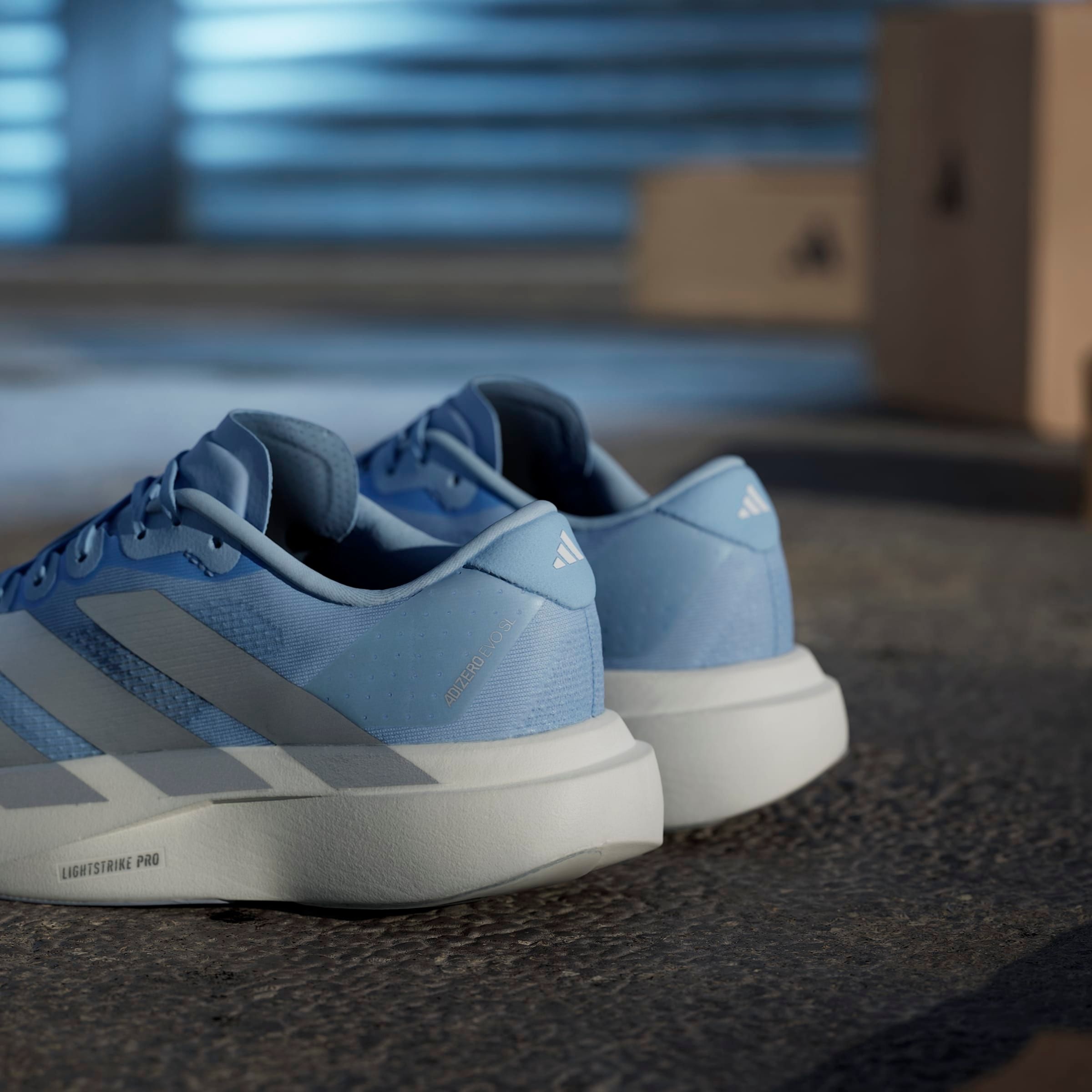 adidas Performance Laufschuh, angelehnt an das Design vom Adios Pro Evo