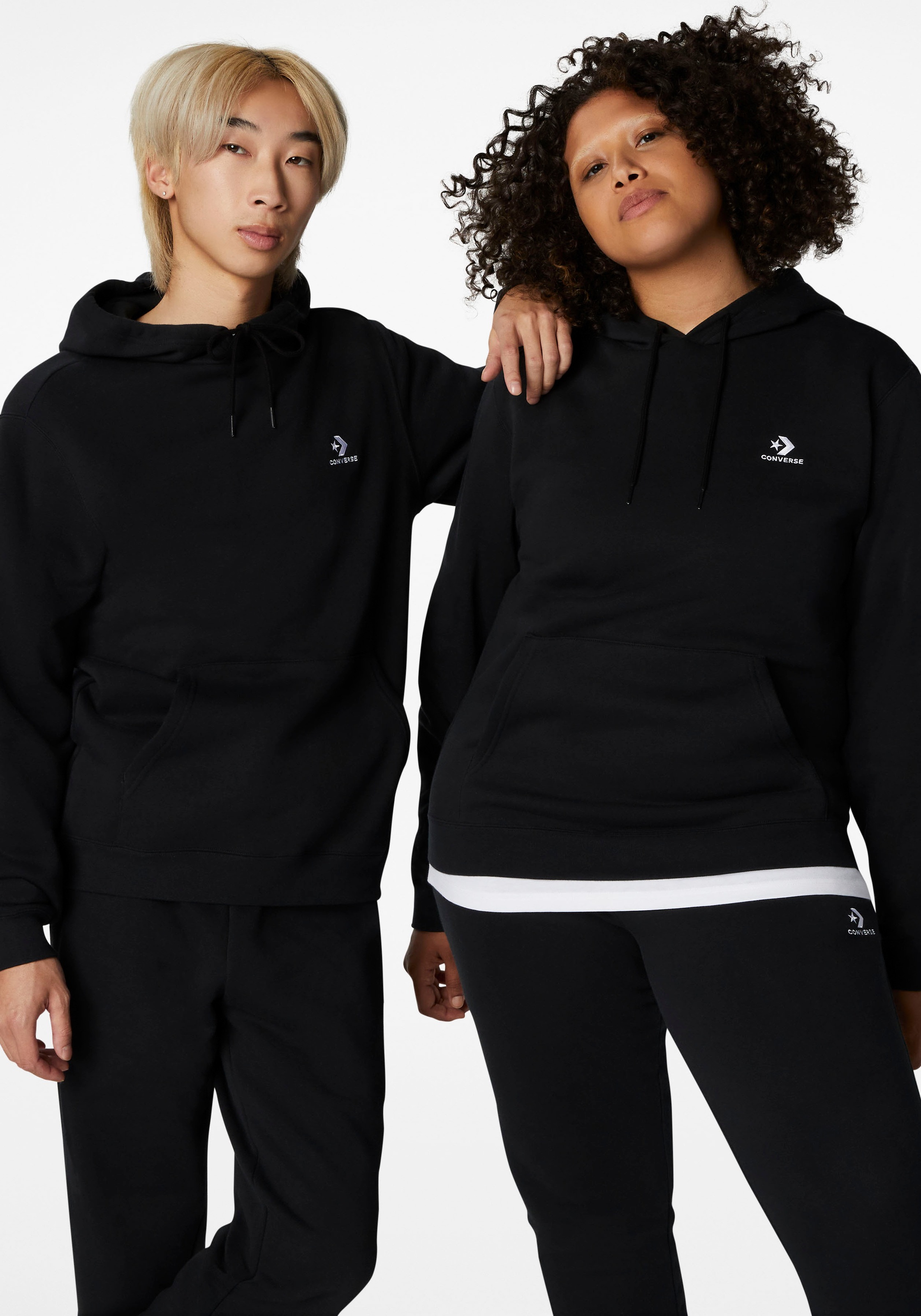 Converse Kapuzensweatshirt »EMBROIDERED STAR CHEVRON BRUSHED BACK FLEECE HOODIE«, (1... kaufen