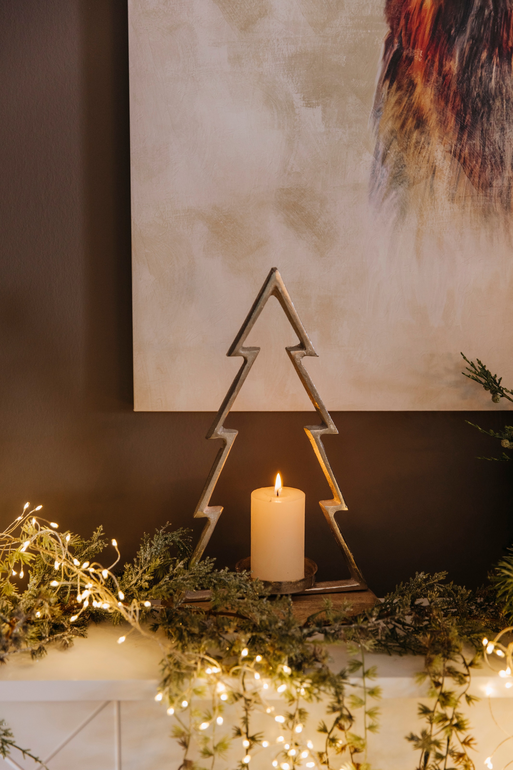 Creativ deco Teelichthalter "Weihnachtsdeko" auf hochwertiger Mangoholzplatte, in Tannenbaum-Form, Höhe ca. 34 cm